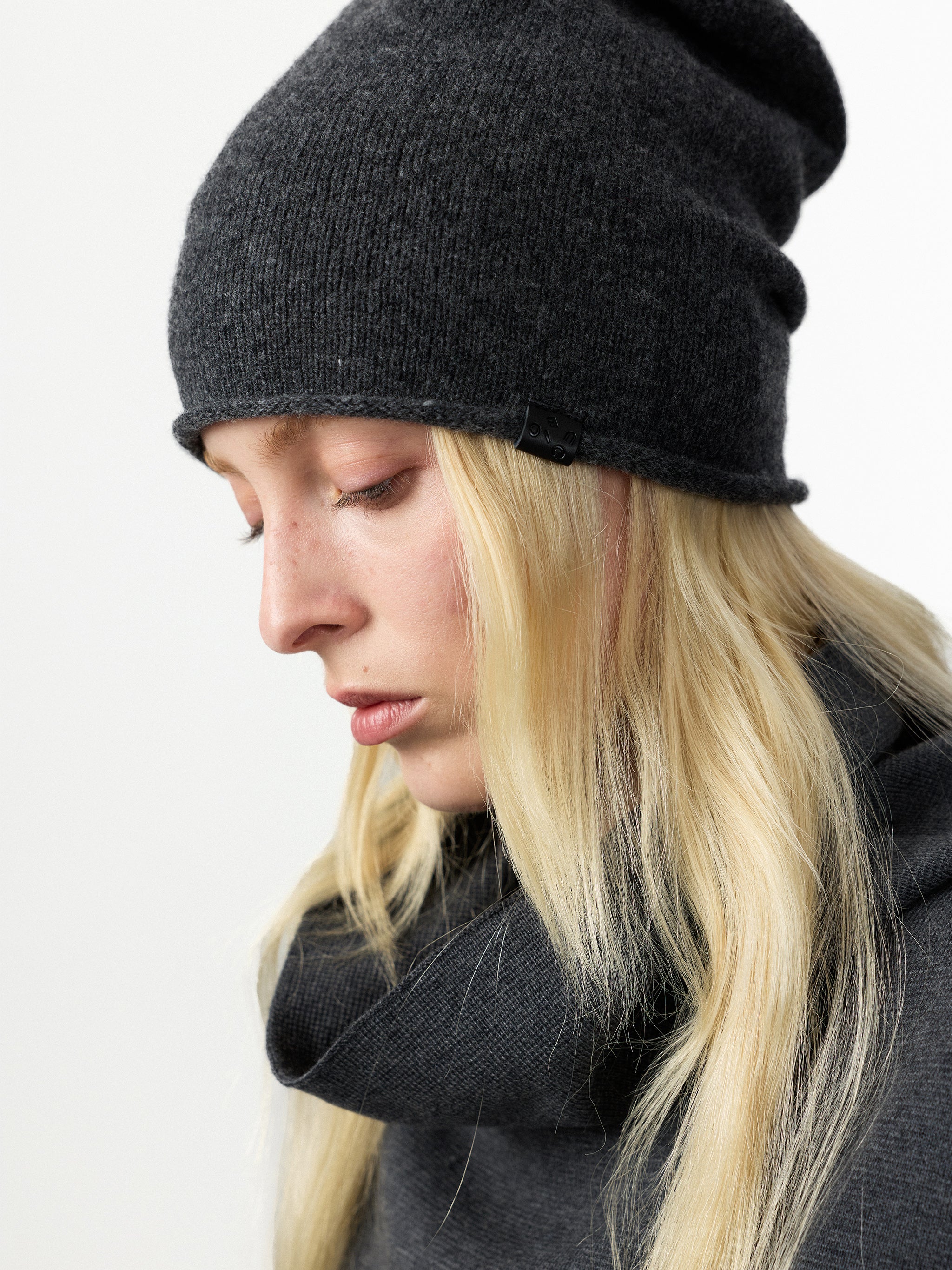 CUBIC 100% Wool Knit Beanie