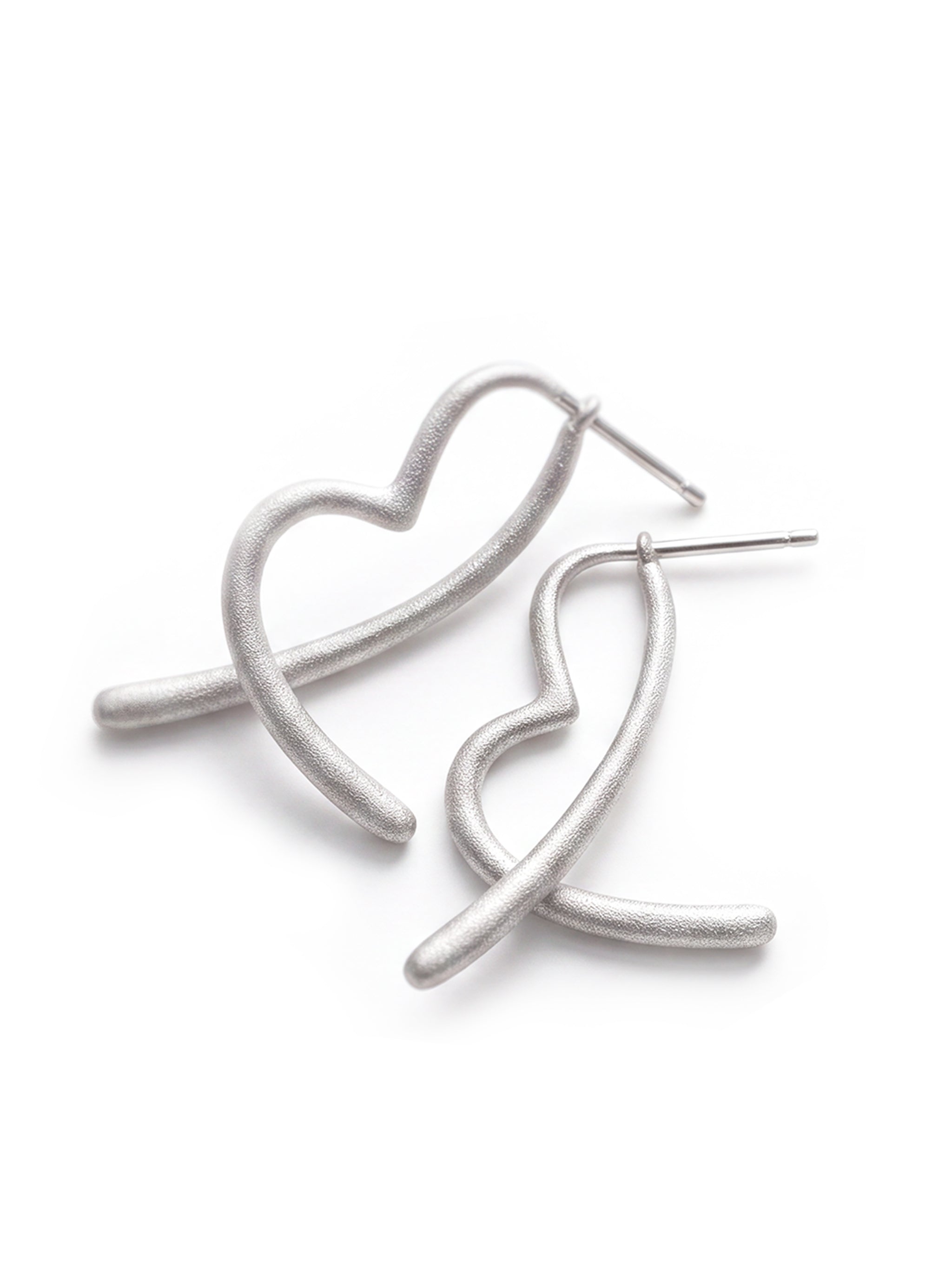 Brushed Abstract Heart Wire Earrings-1