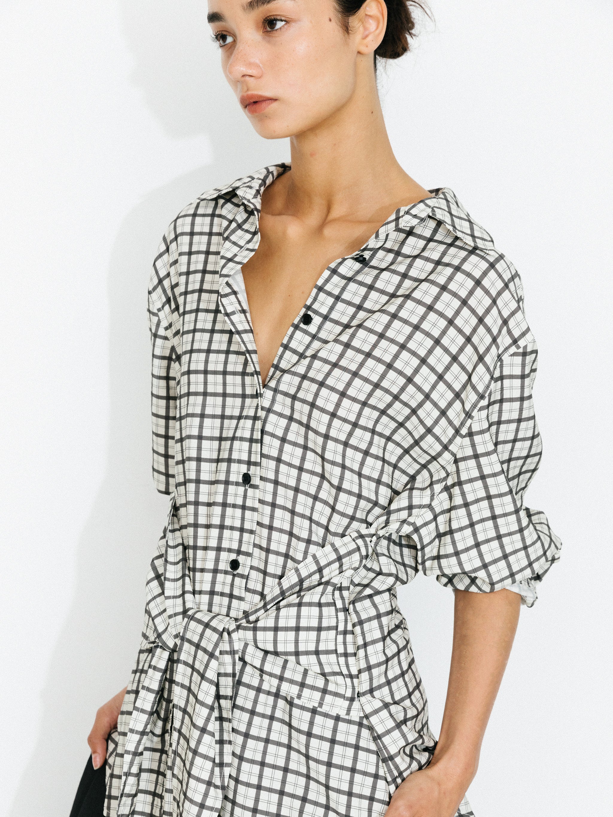 Oversized Checkered Shirt with Detachable Belt-2