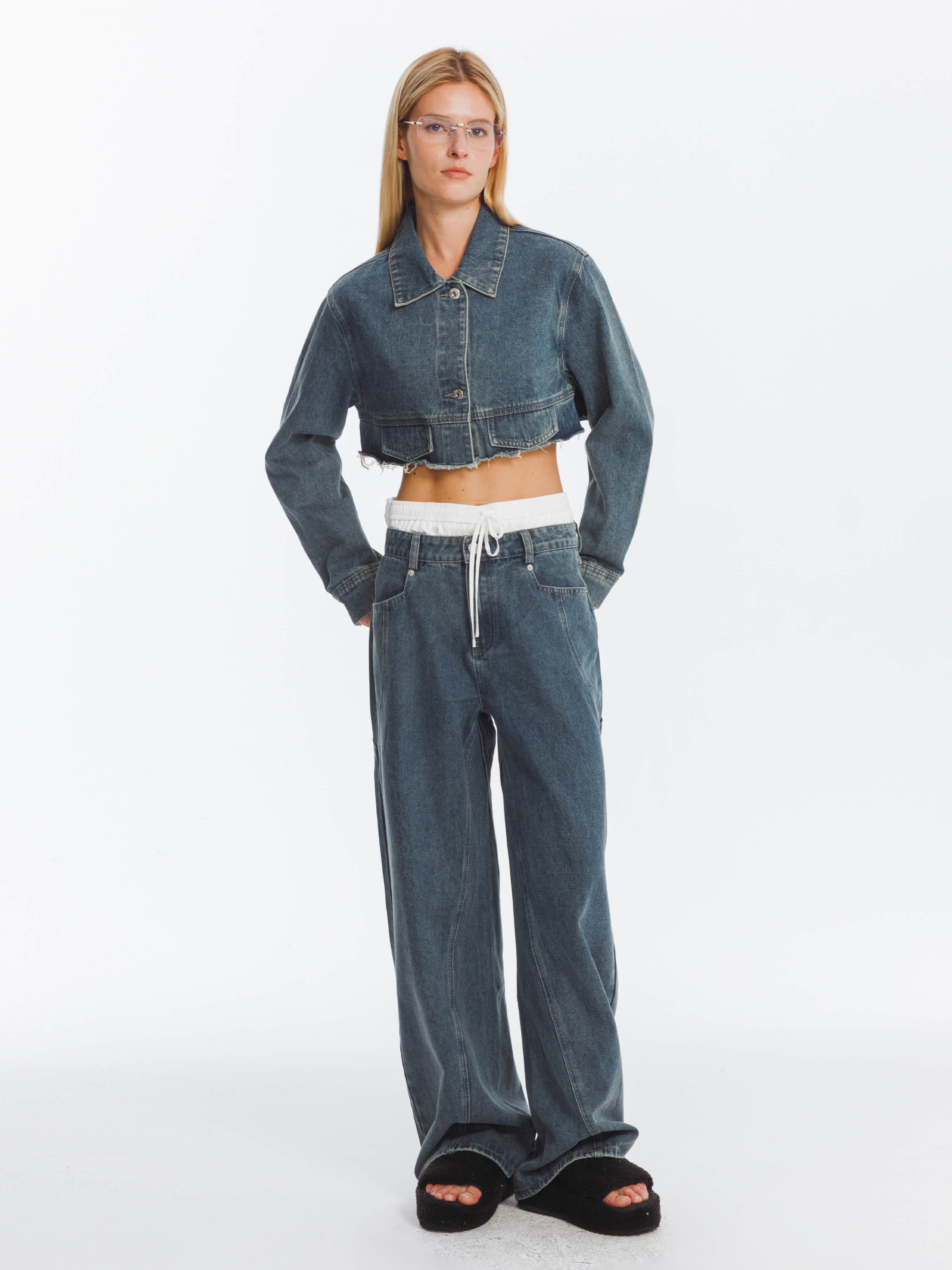 Cutaway Loose Straight Jeans-3