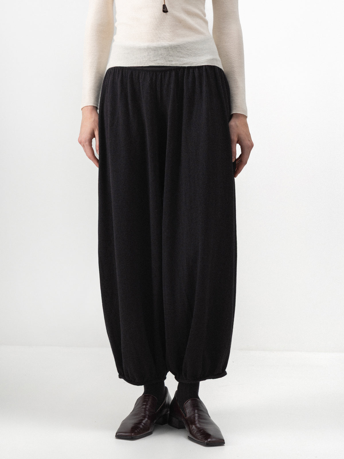 CUBIC Relaxed Knit Balloon Trousers-2