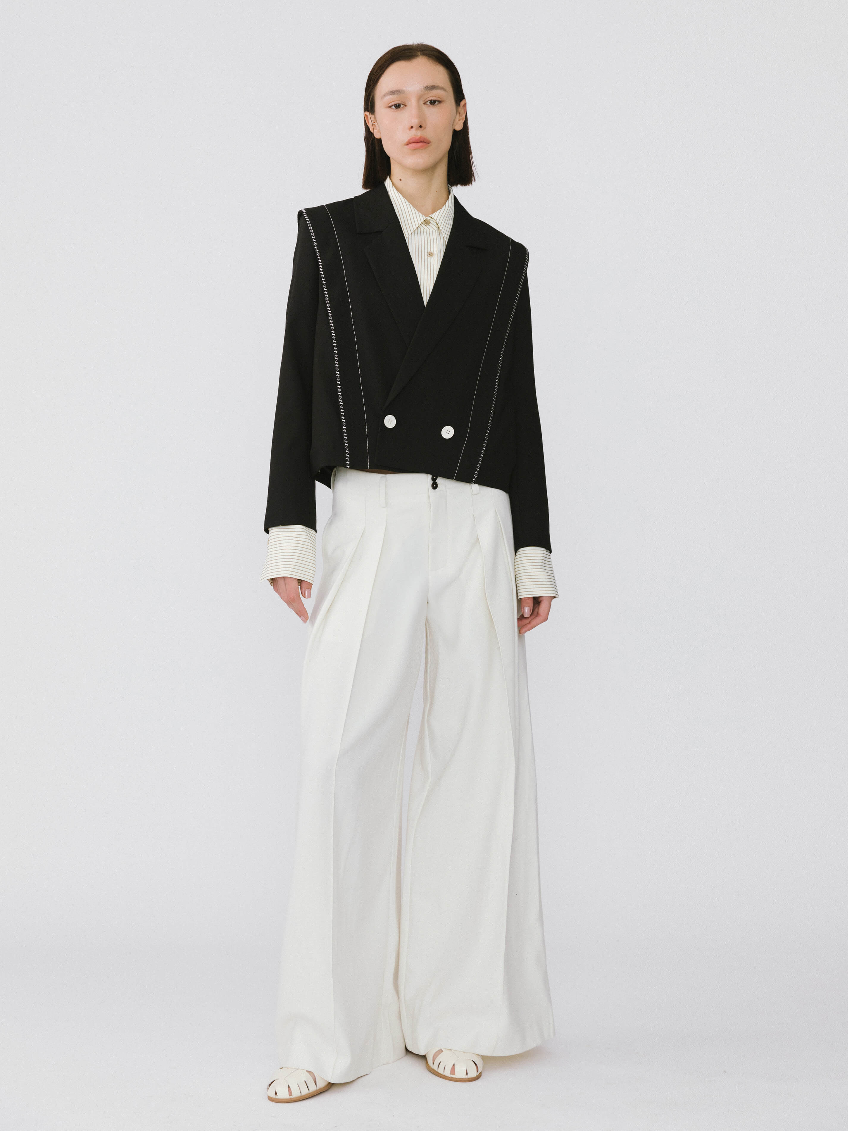 Double Breasted Contrast Stitch Short Blazer-2
