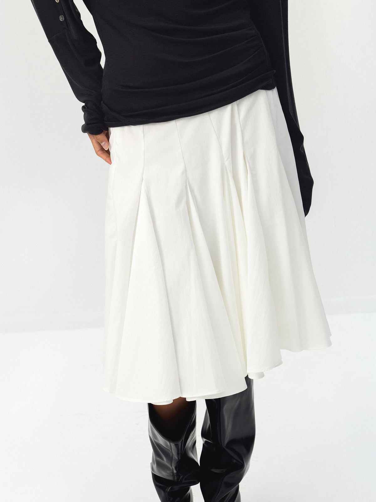 CUBIC Pleated Flared Midi Skirt-2