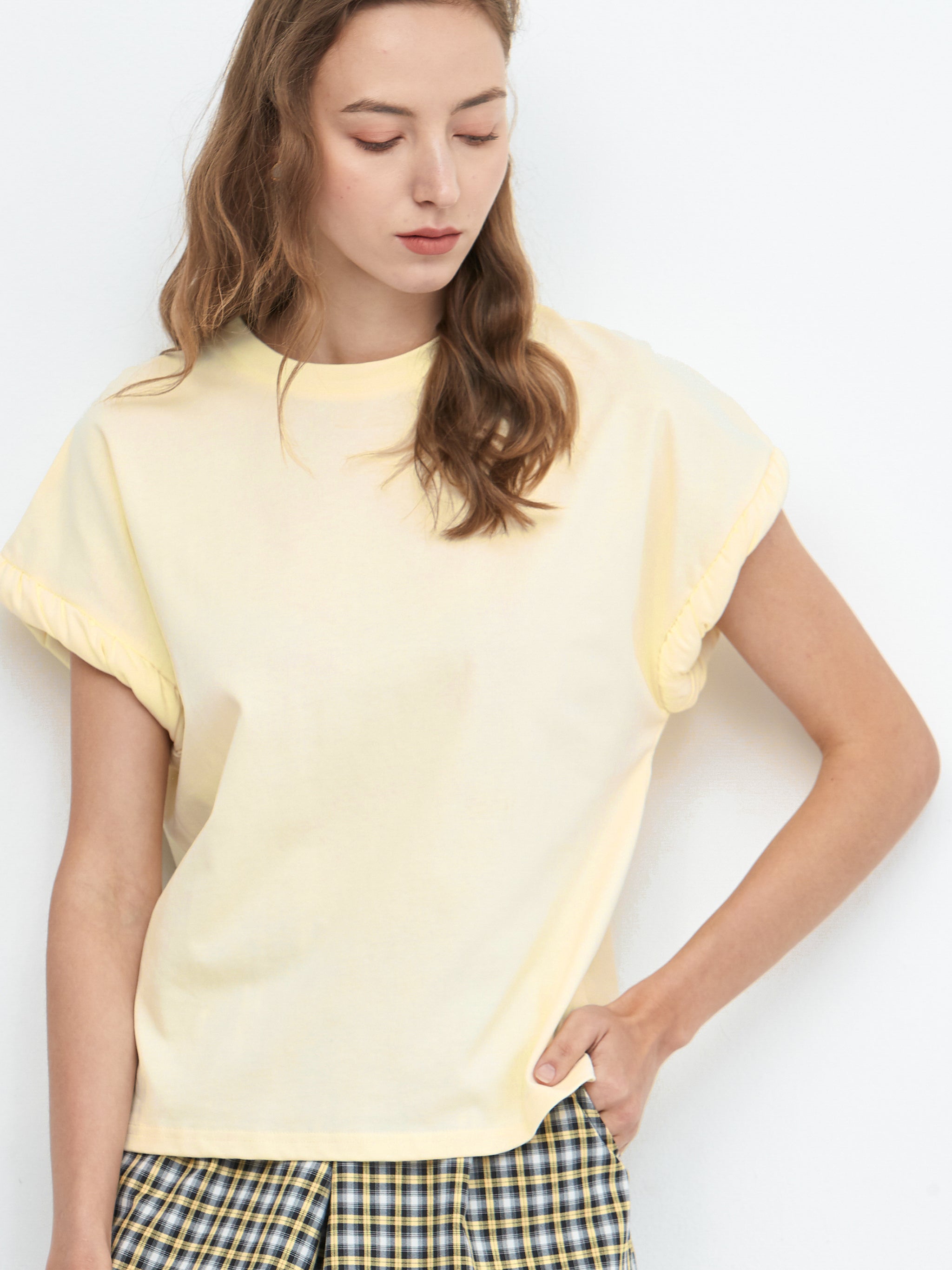 Round Neck White Casual T-shirt-2
