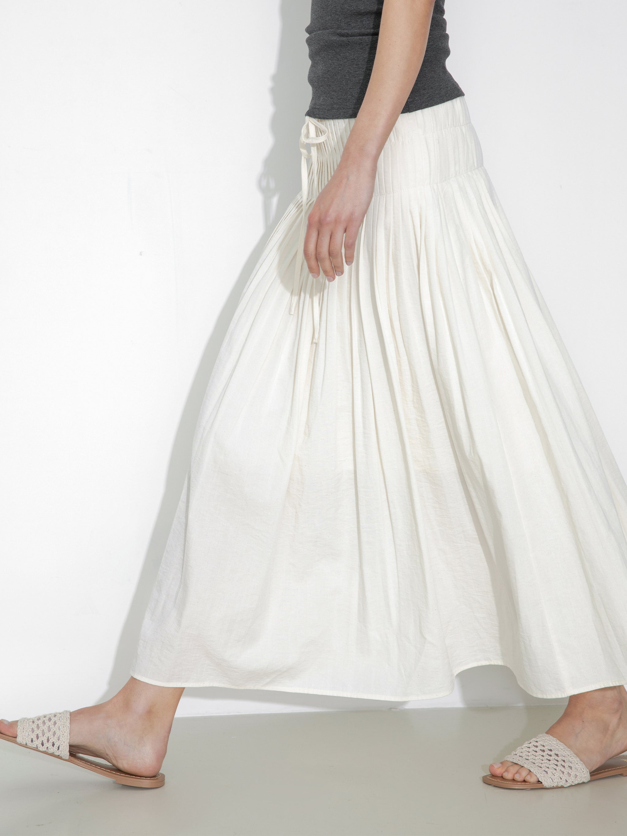 High-Waist Drawstring Pleated Skirt-2