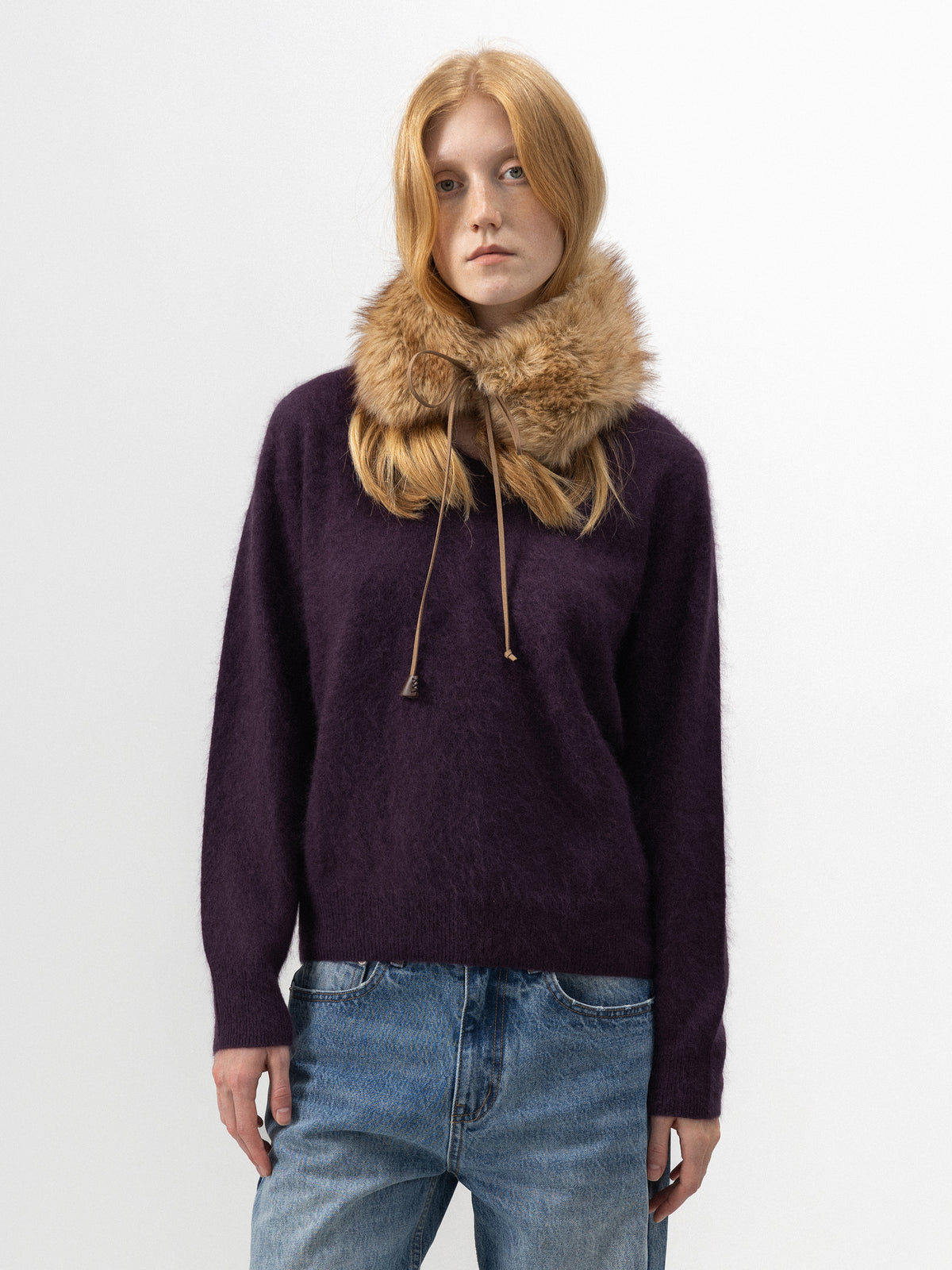 CUBIC Relaxed V-Neck Knit Sweater-2