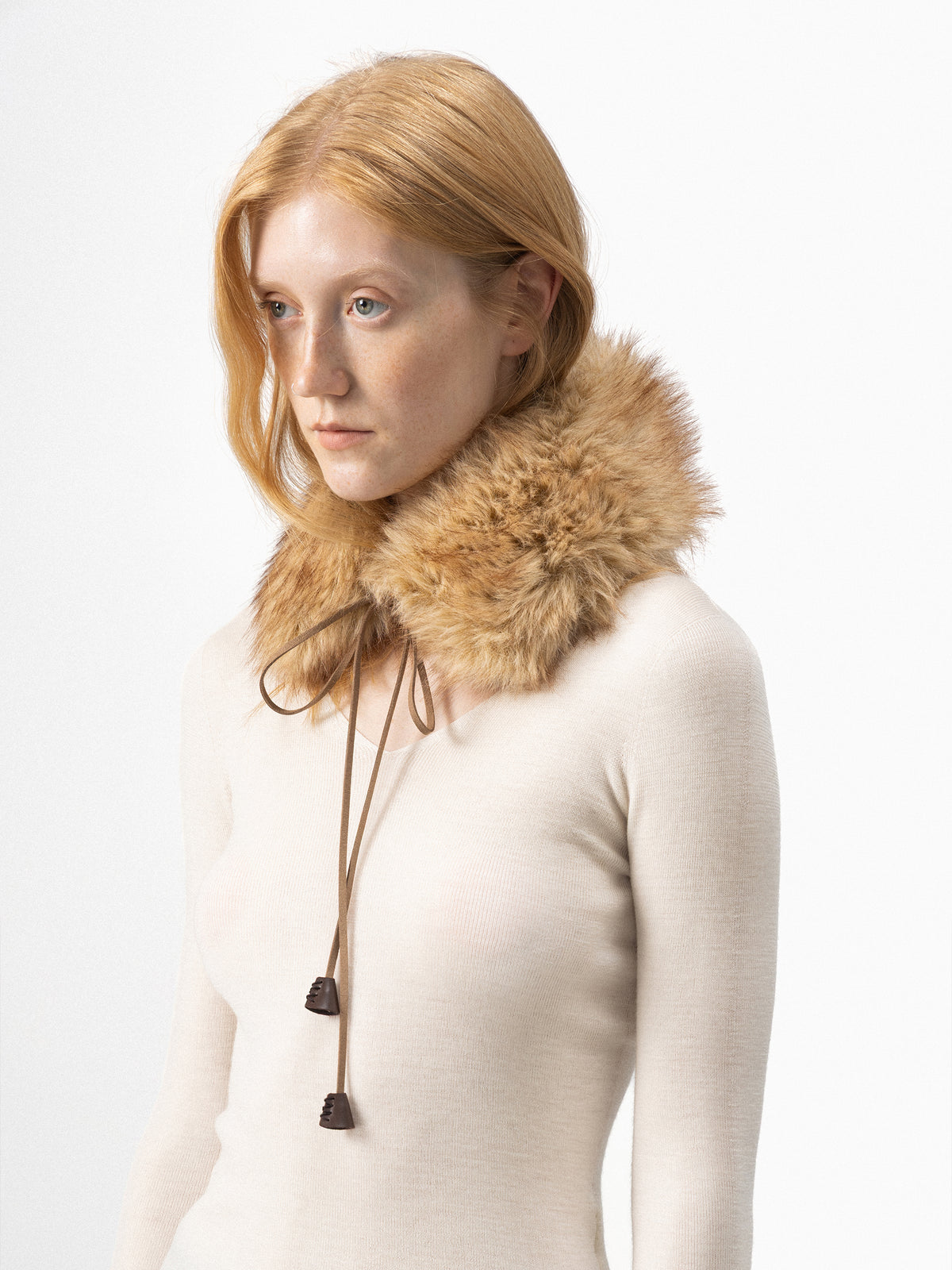 CUBIC Adjustable Faux-Fur Collar-2