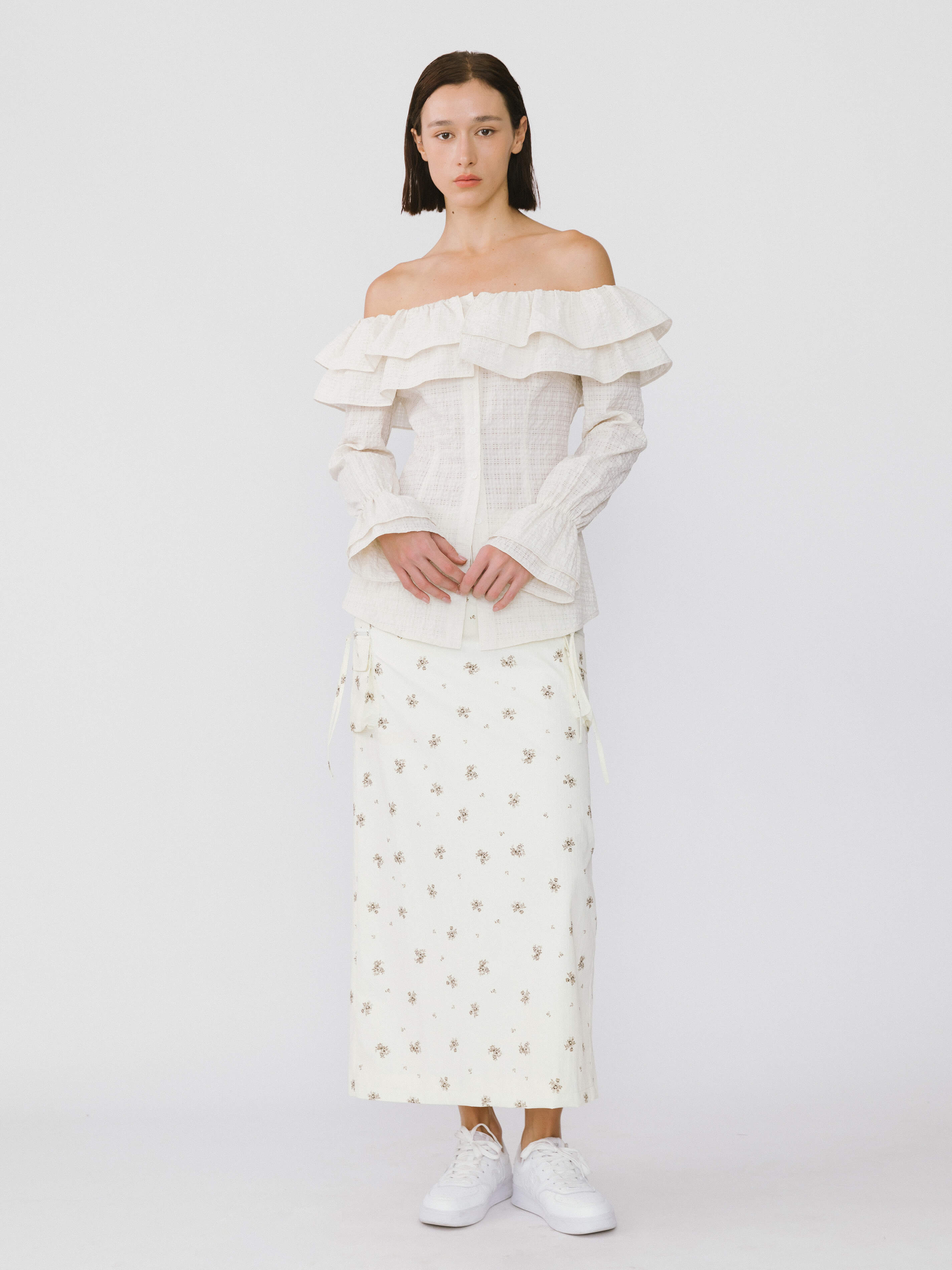 Frills Volume Off Neckline Shirt-2