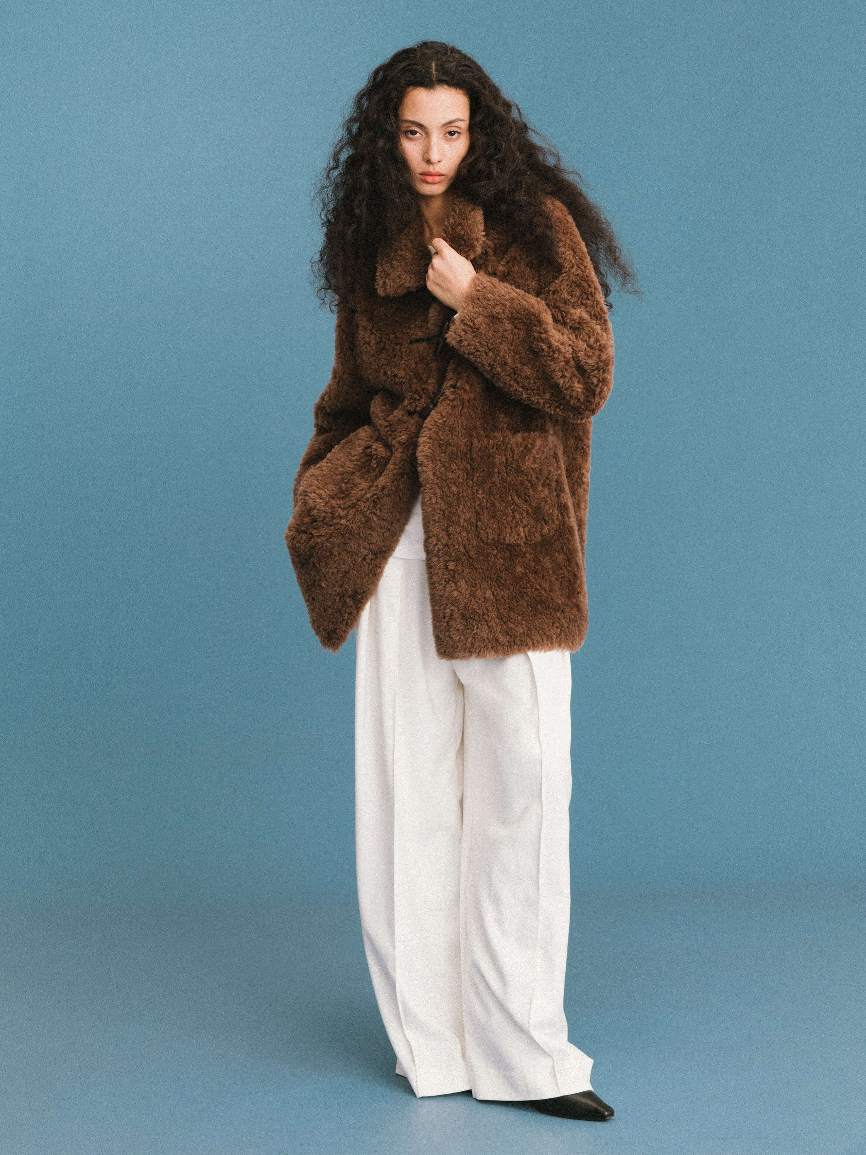 ONE BY CUBIC Hign Collar Furry 100% Wool Coat-2