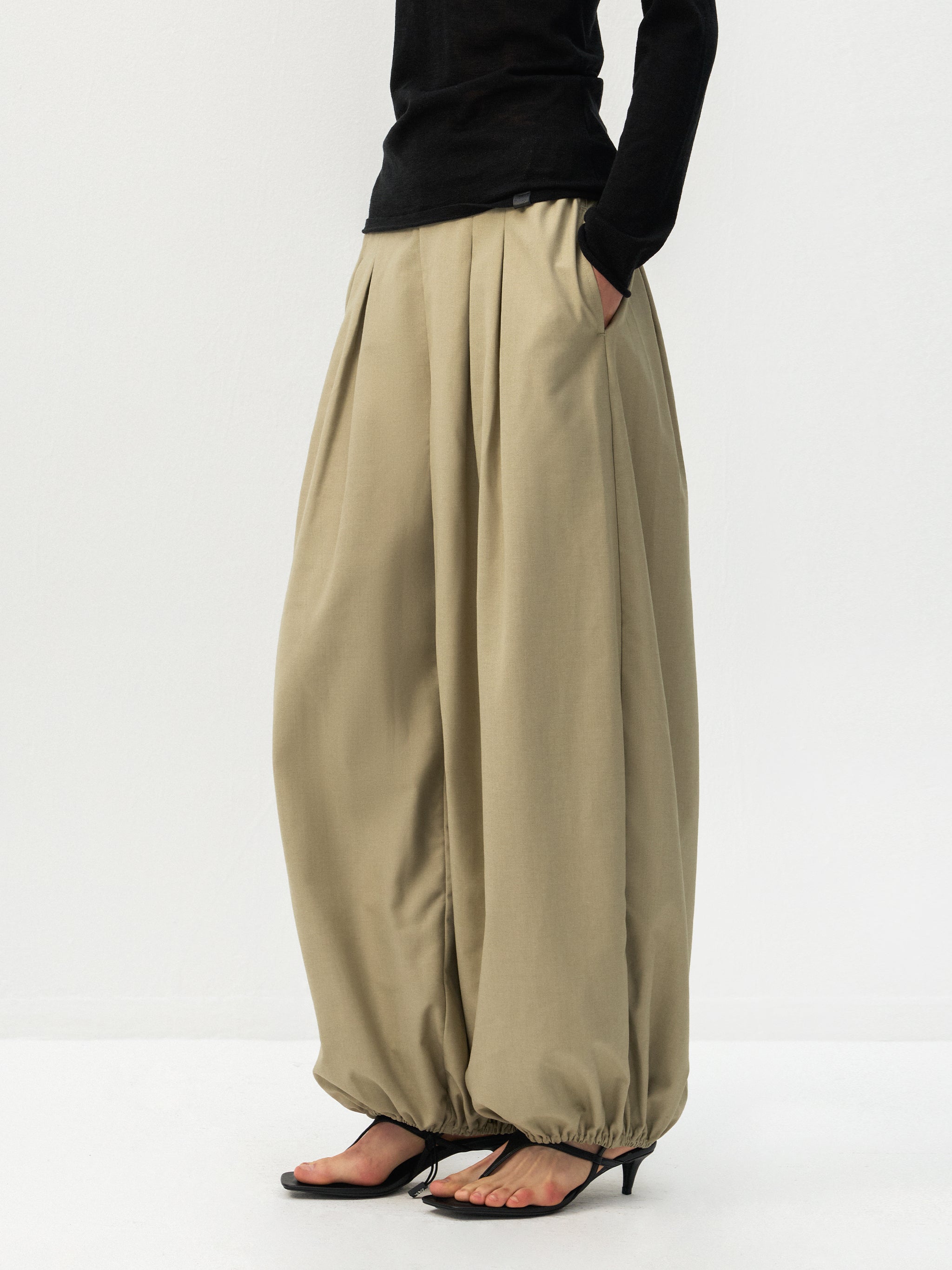 CUBIC Pleated Balloon Pants-15
