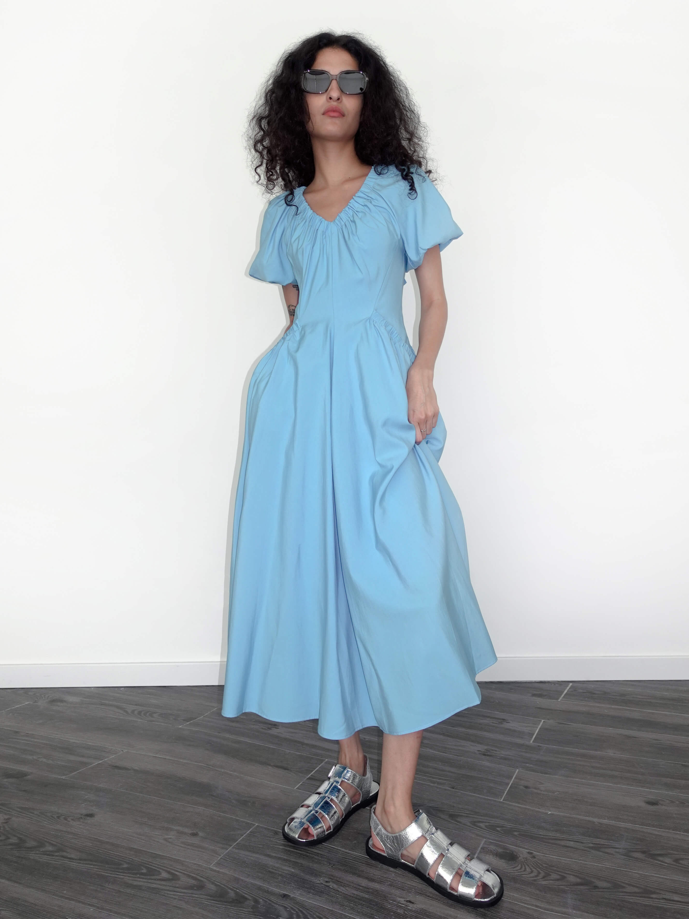 V-neck Pleated Puff Sleeve Dress-2
