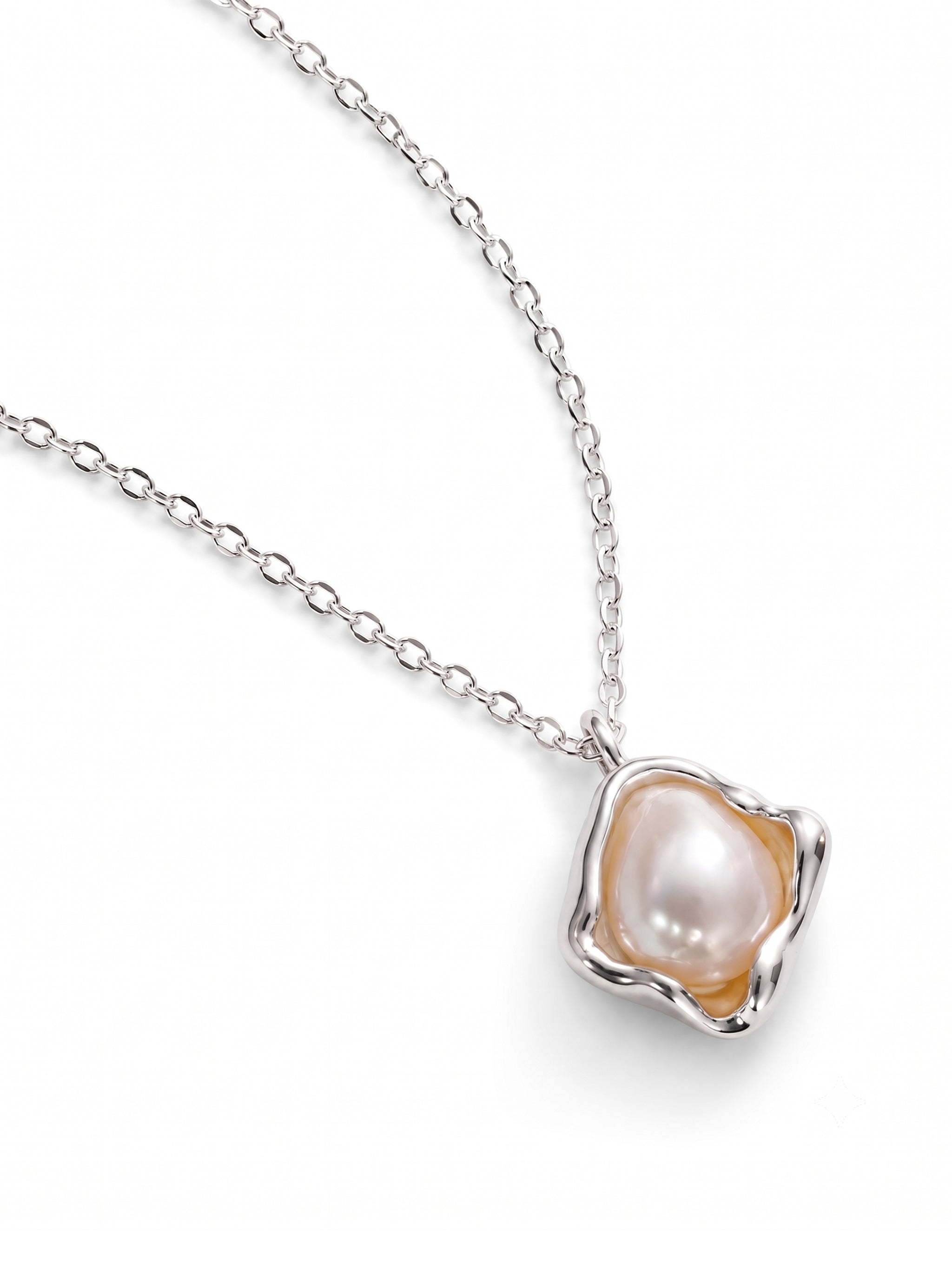 Square Pearl Silver Necklace-1