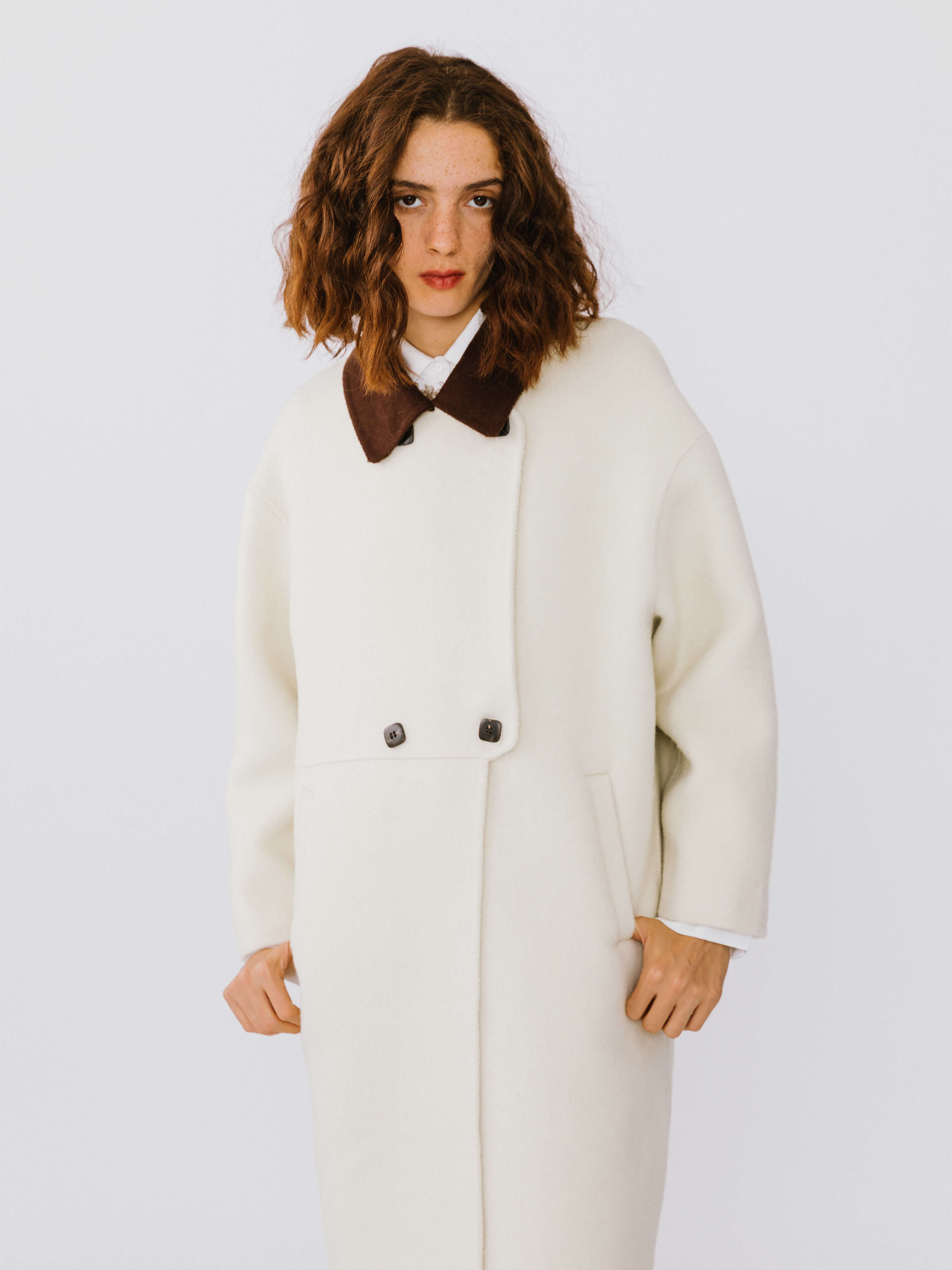 Contrast Coloured Collar Wool Coat-2