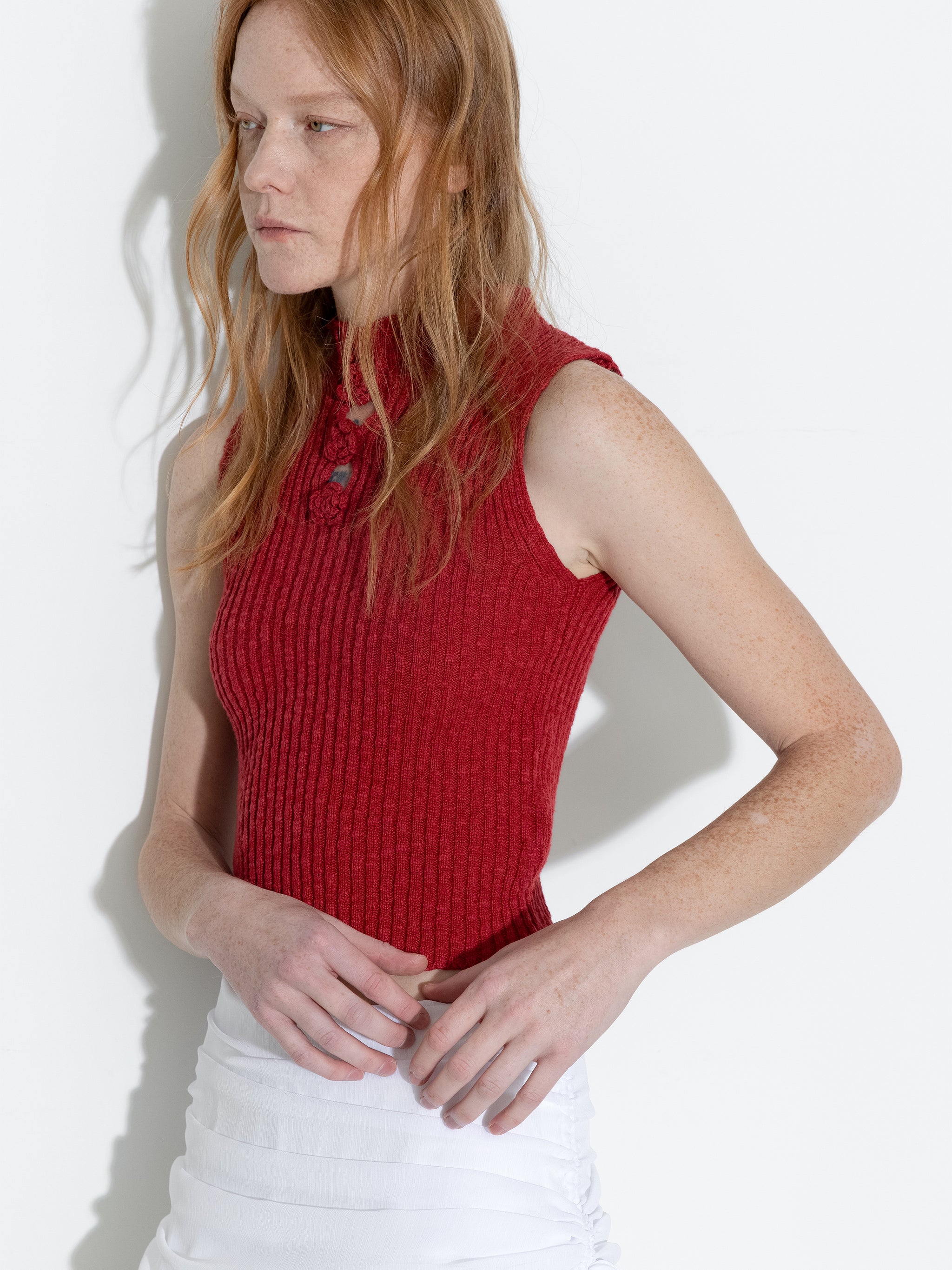 Flower 3D Sleeveless Knit Top-10