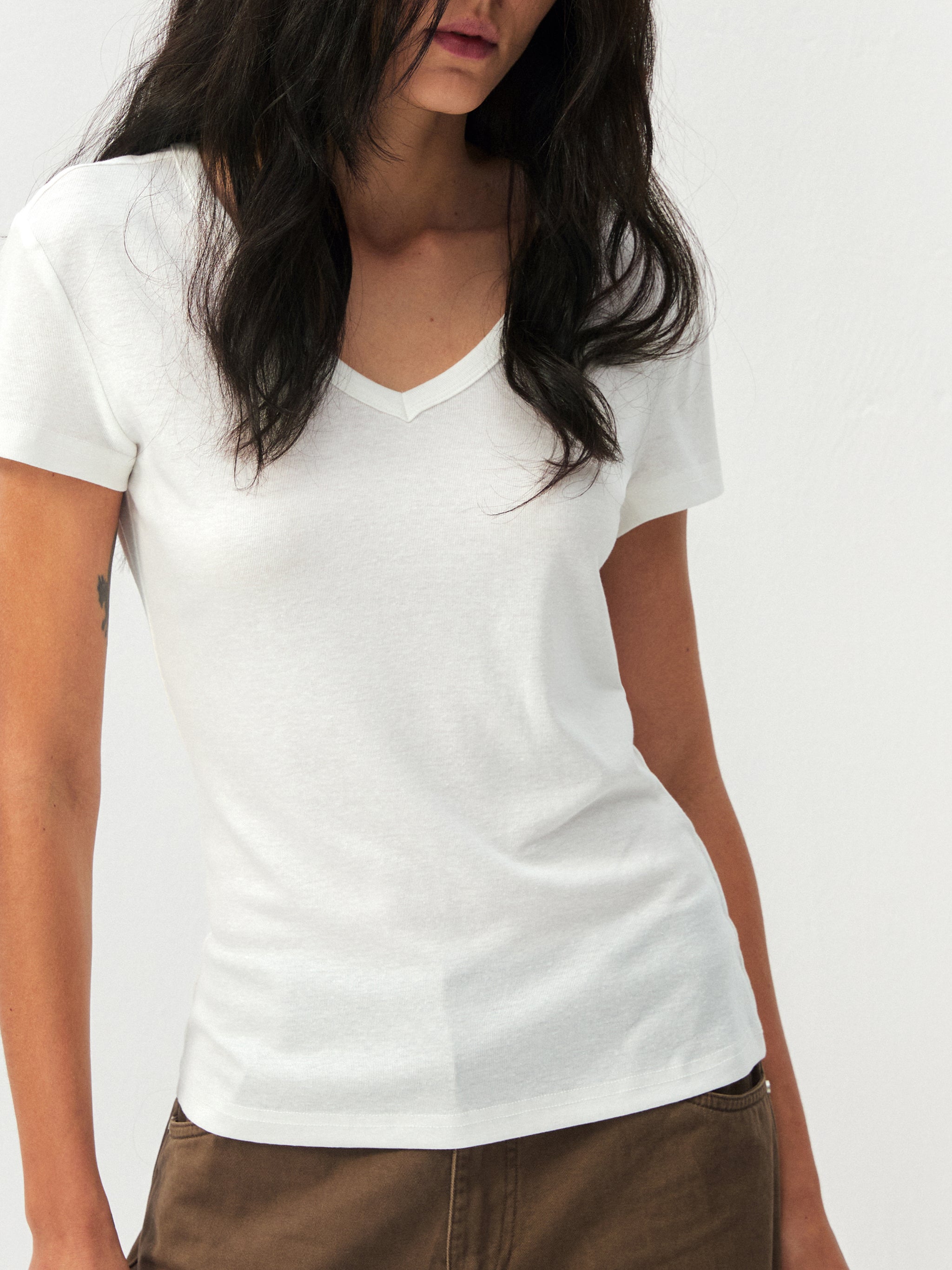 CUBIC Linen-Blend V-Neck Slim Fit Top-2