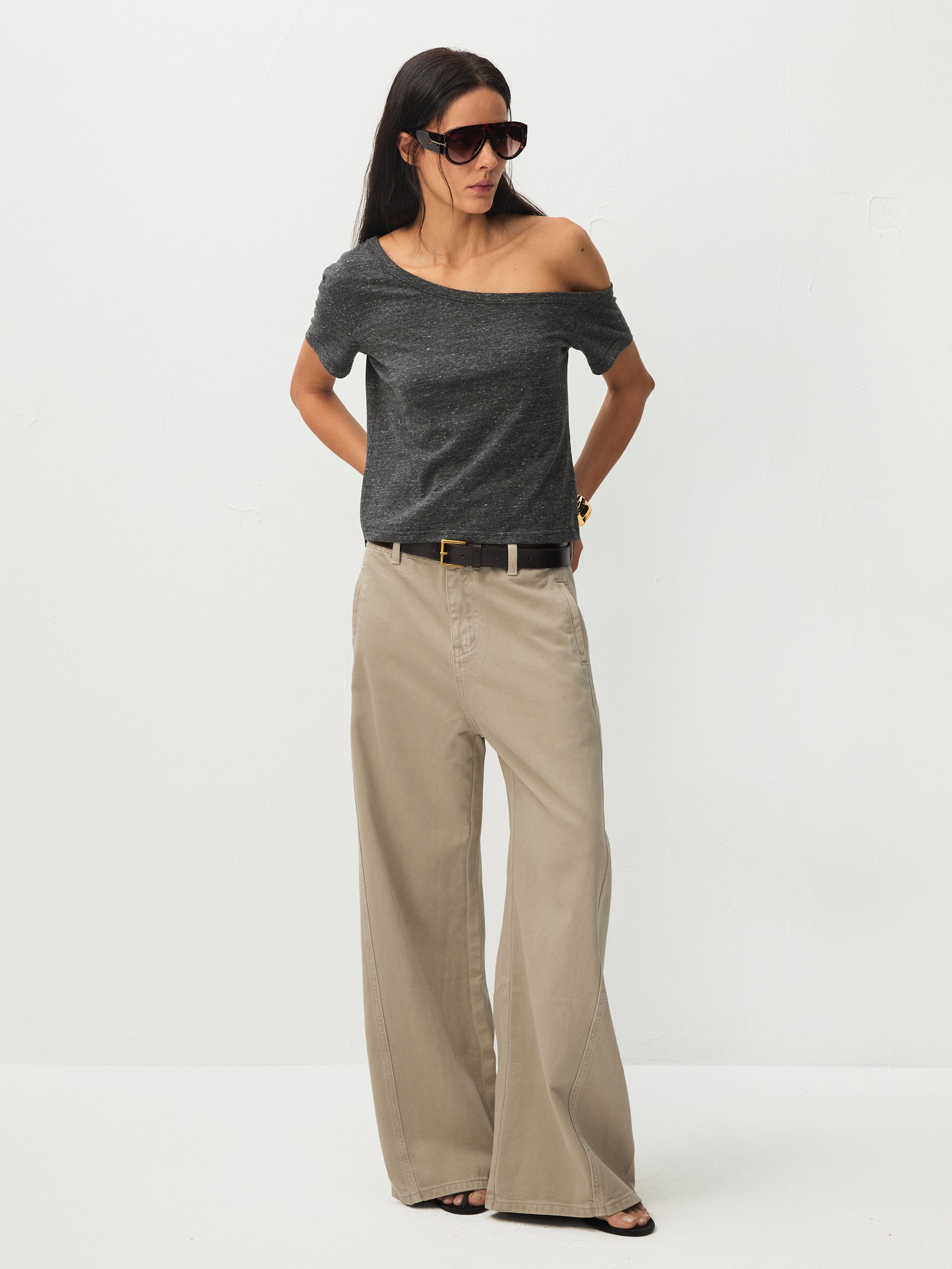 CUBIC Minimalist Wide-Leg Trousers-2