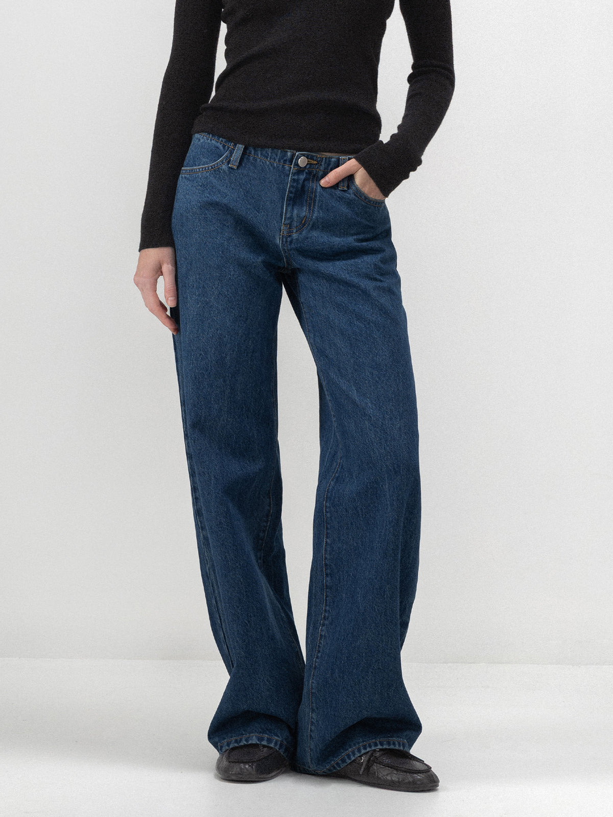 CUBIC Mid-Low Rise Vintage Wash Straight-Leg Jeans-2