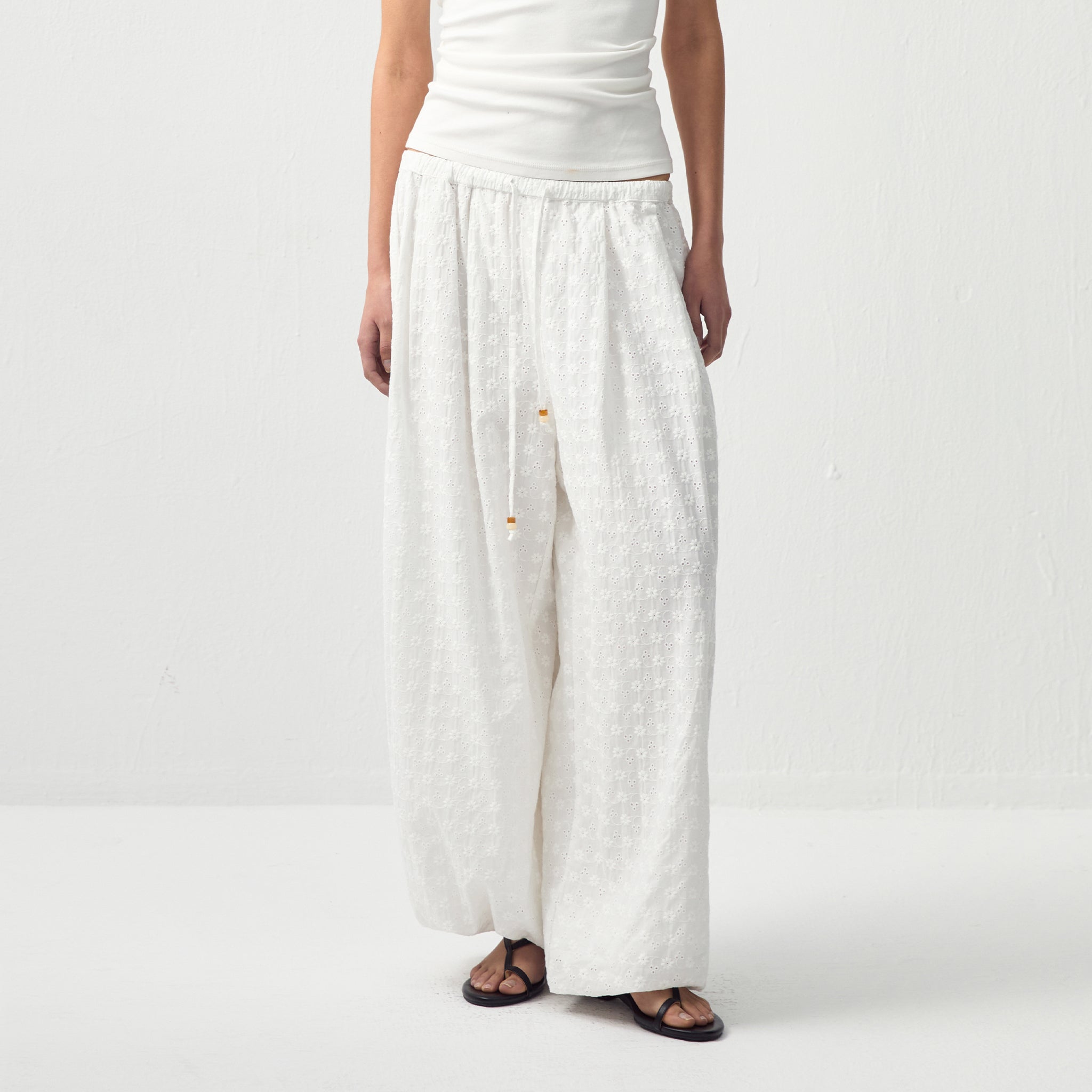 CUBIC Artistic Embroidered Balloon Pants-3