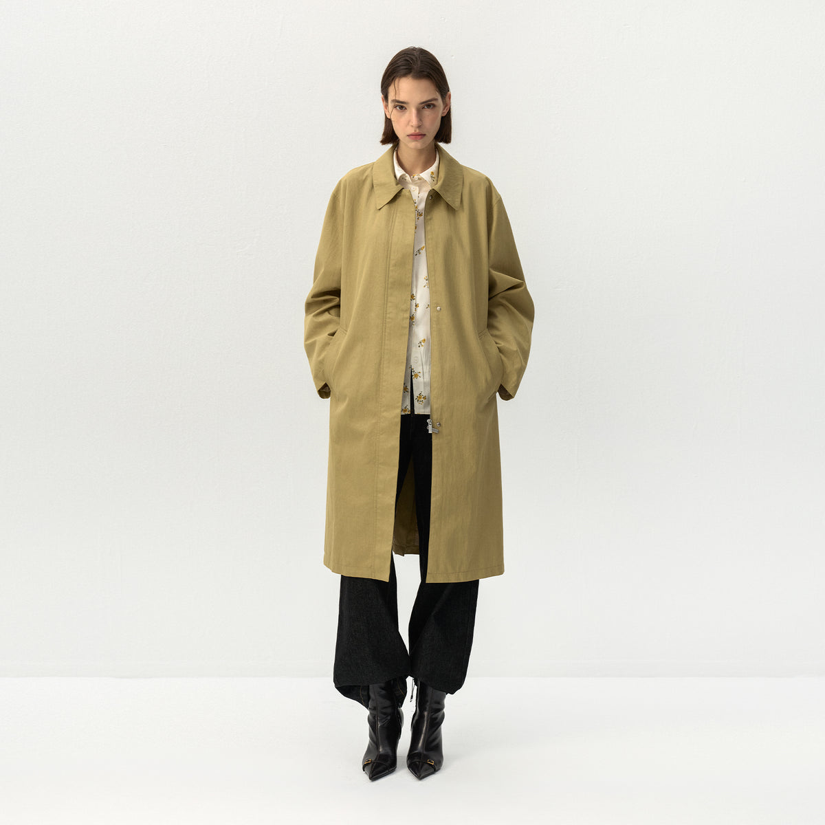 CUBIC Relaxed Point Collar Trench Coat-3