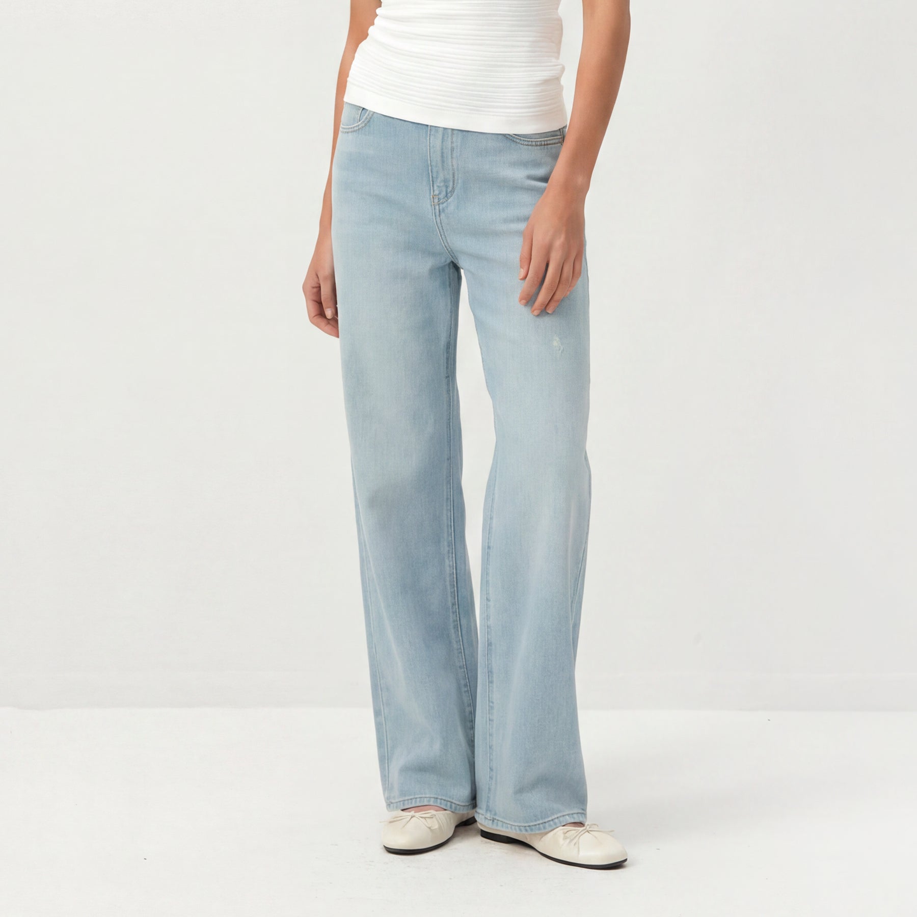 CUBIC High-Rise Straight-Leg Jeans-3