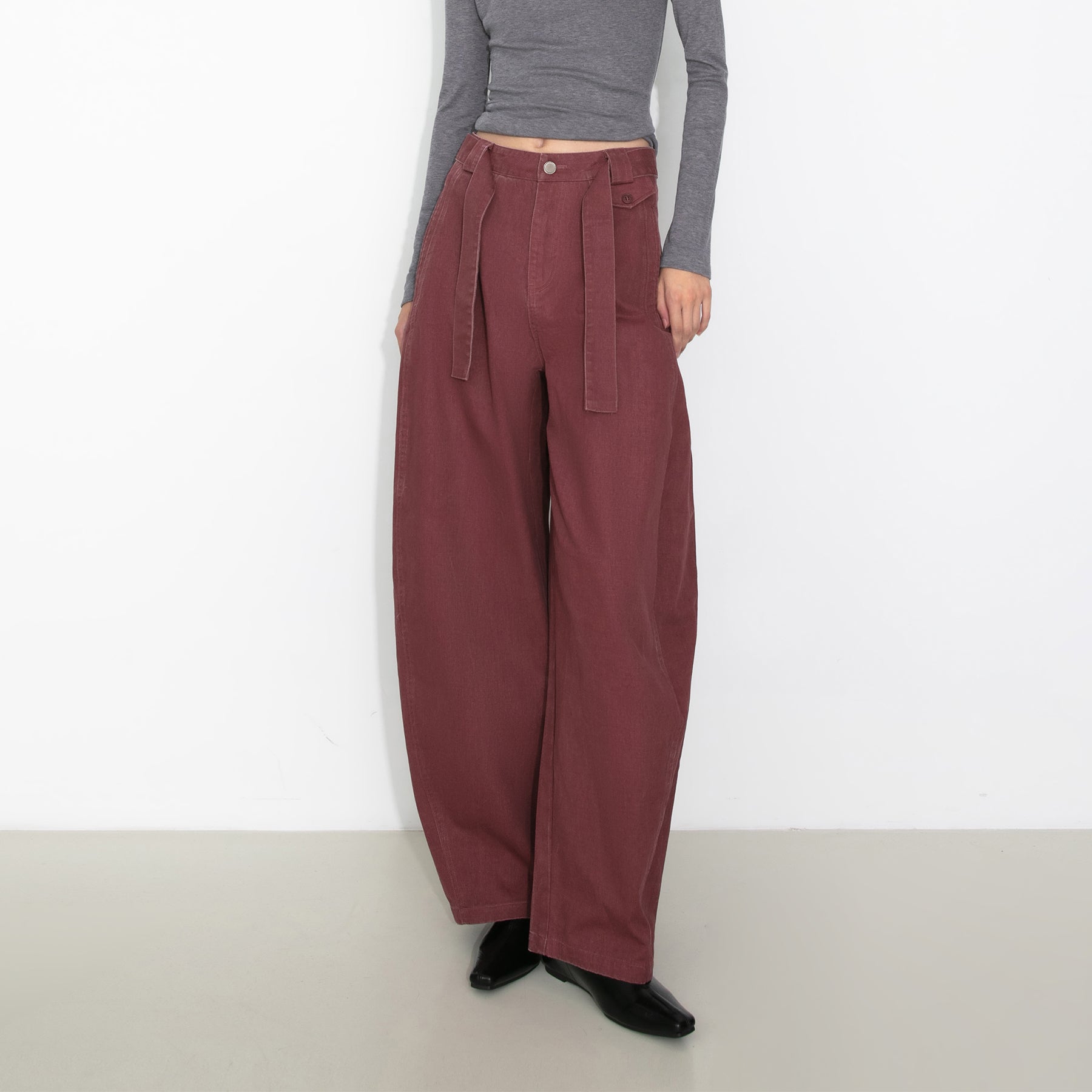 Wide Belted Tapered-Leg Denim Trousers-3