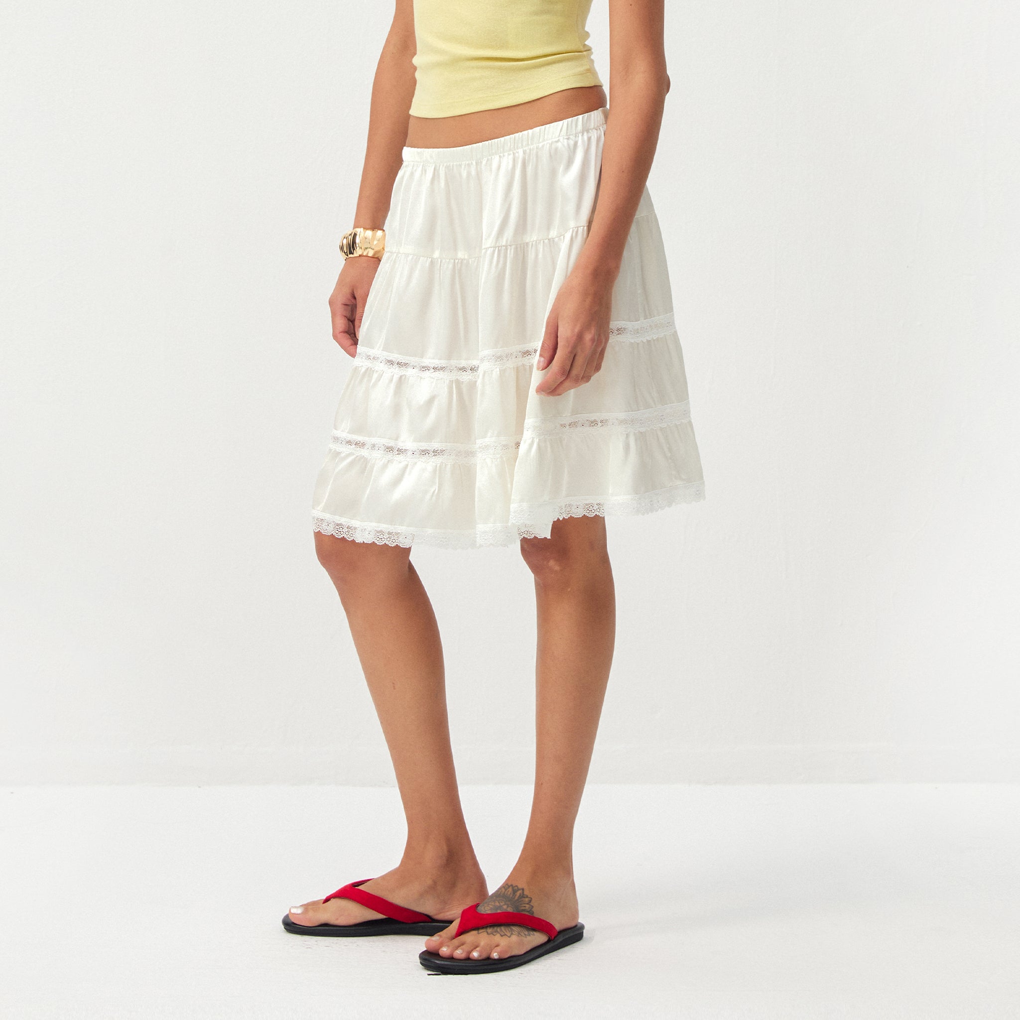 CUBIC Lace Tiered Satin Mini Skirt-3