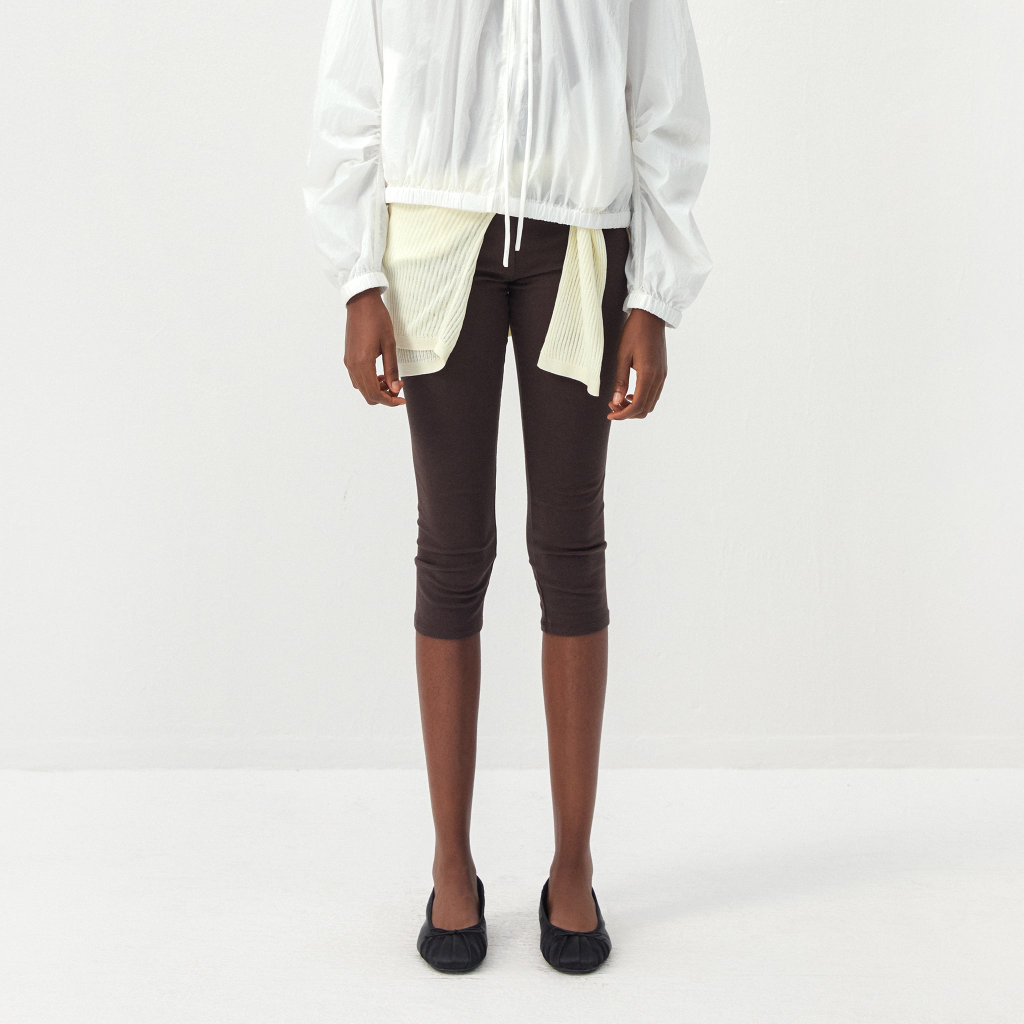 CUBIC Fold-Over Waist Capri Leggings-2