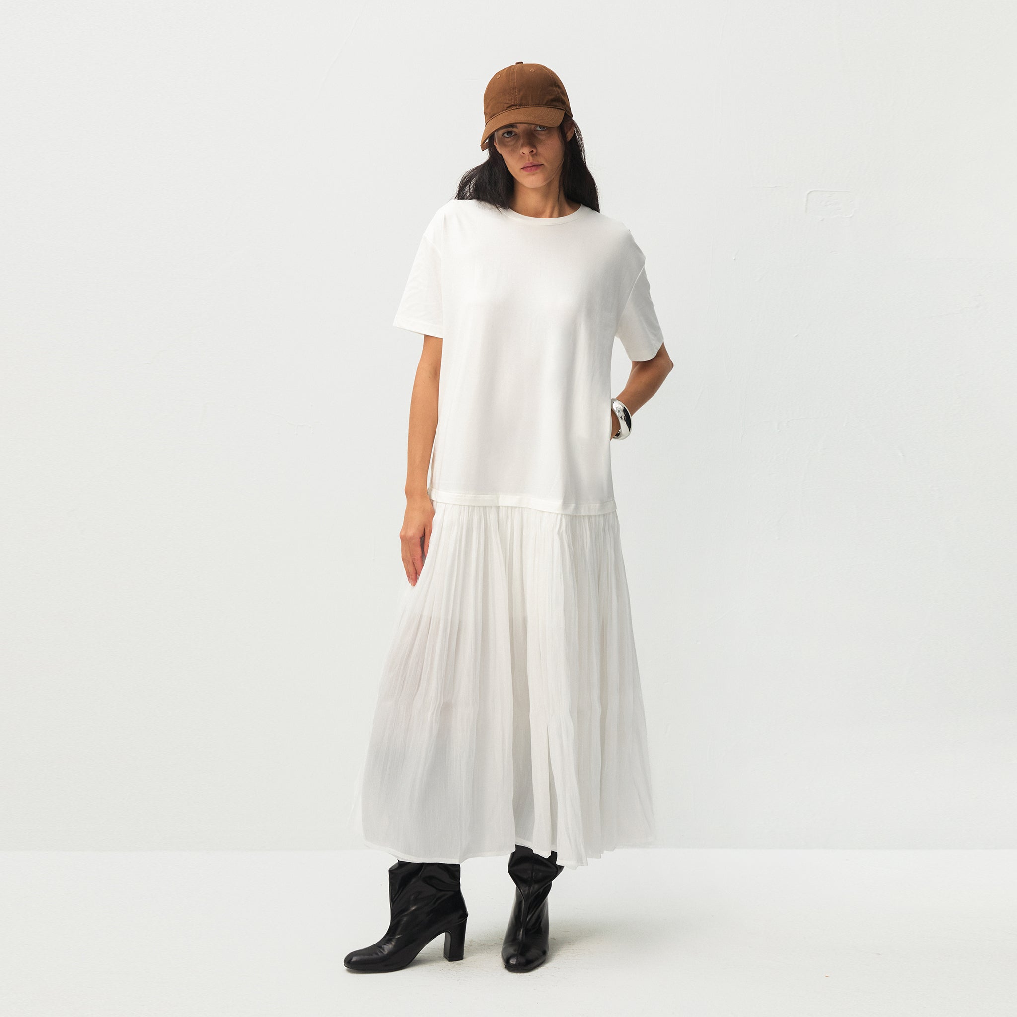 Oversized Round Neck Short Sleeve Pleated Dress-3