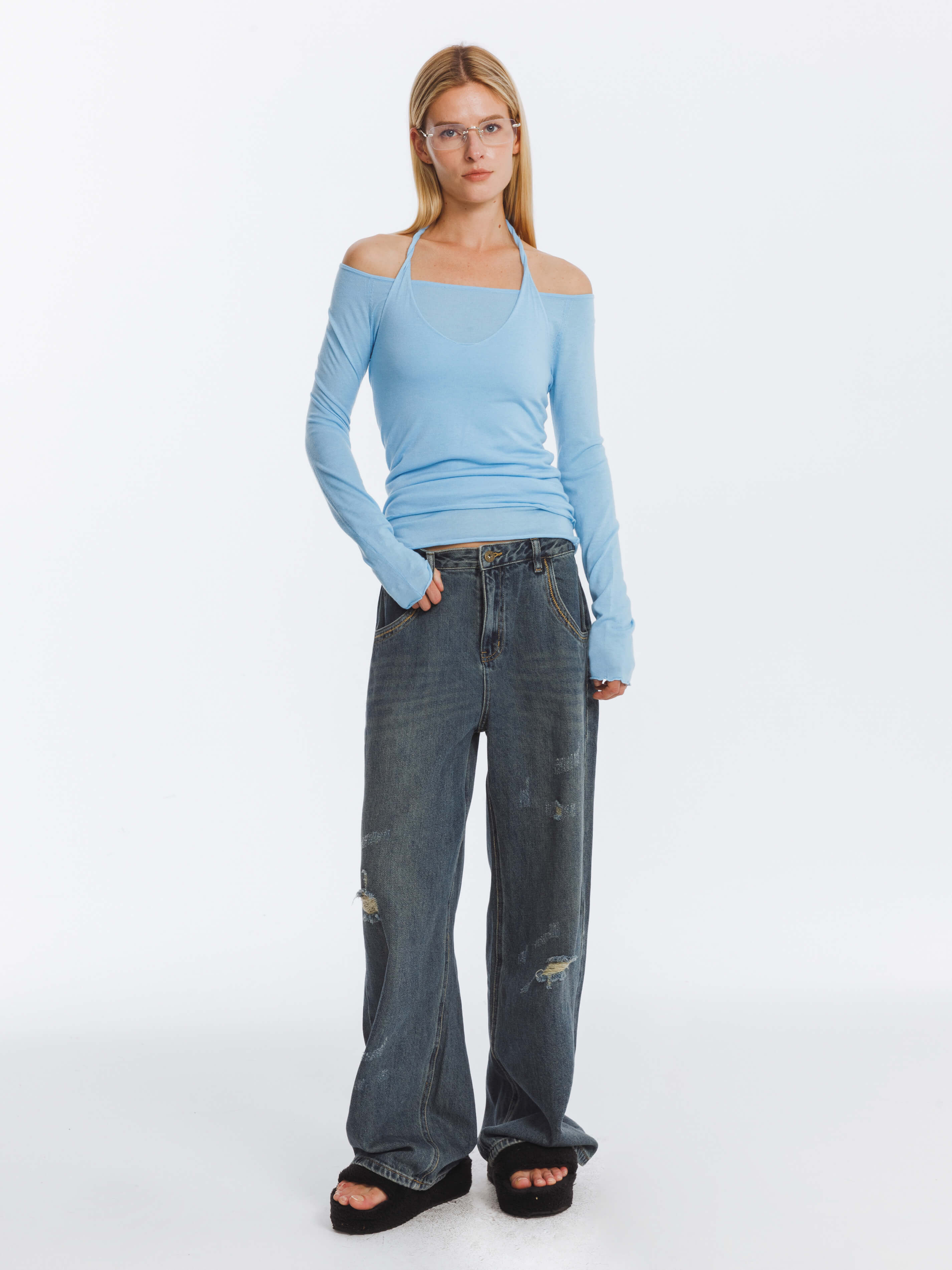 Hole Washed Straight Jeans-3