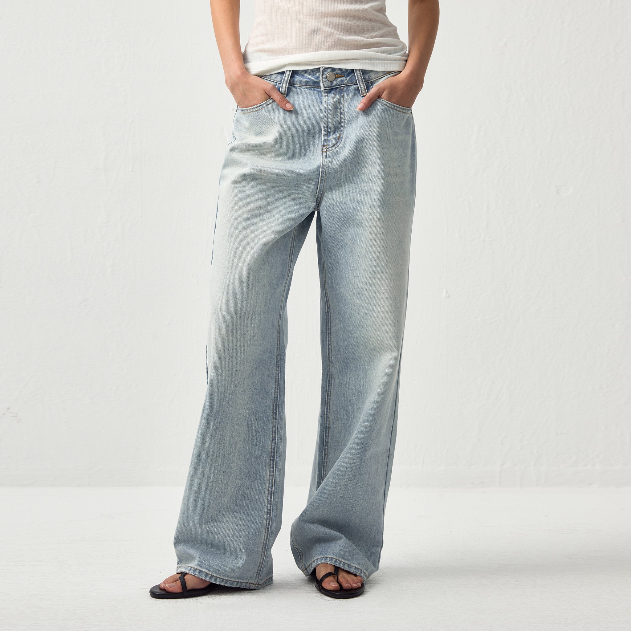 CUBIC Relaxed Low-Rise Straight Jeans-3