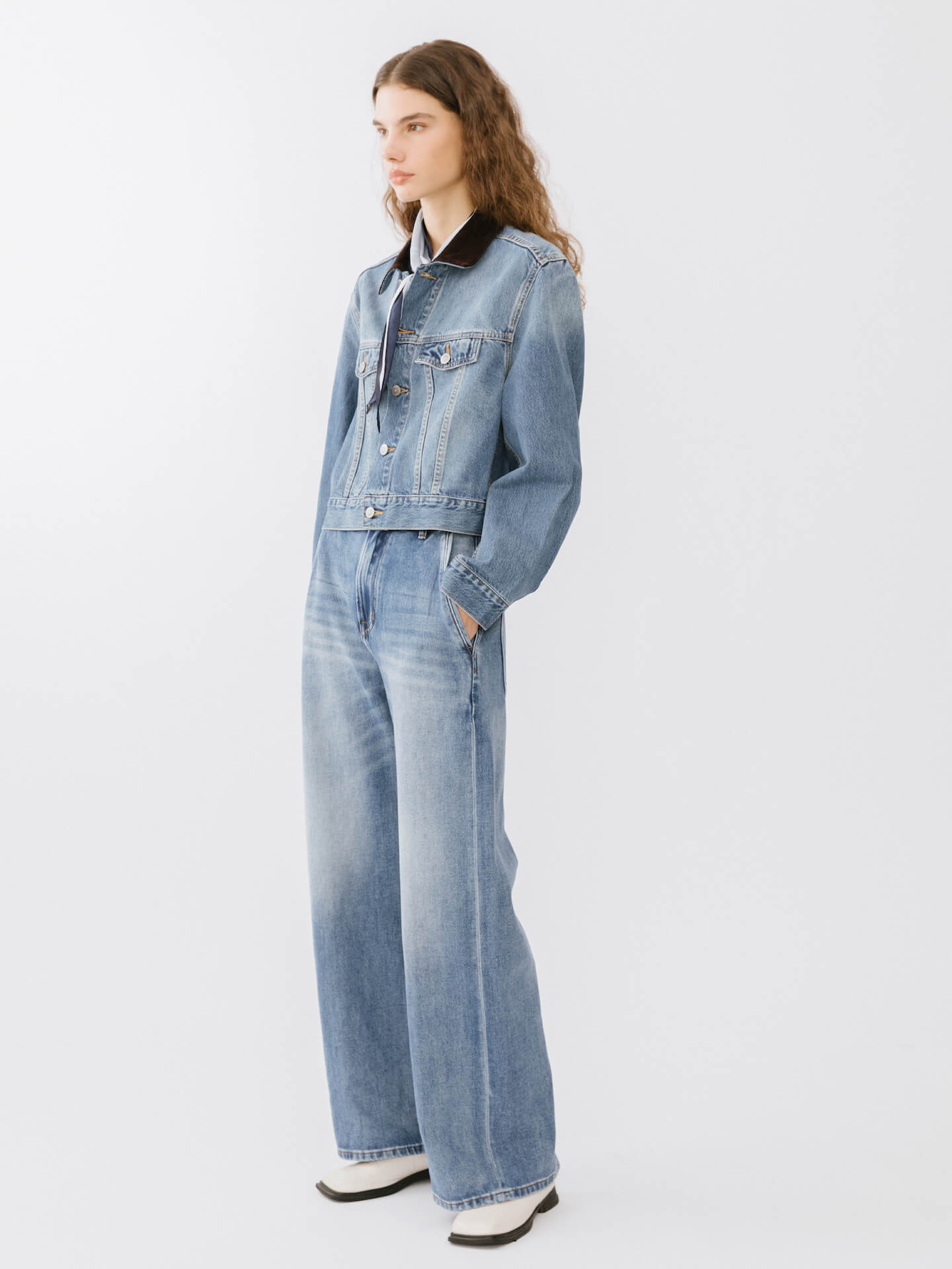 High Waisted Washed Out Boyfriend Jeans-3
