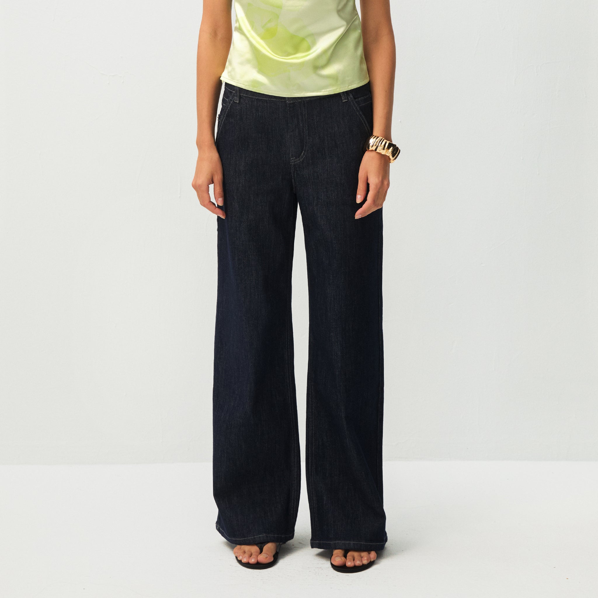 CUBIC Classic Straight Leg Jeans-3