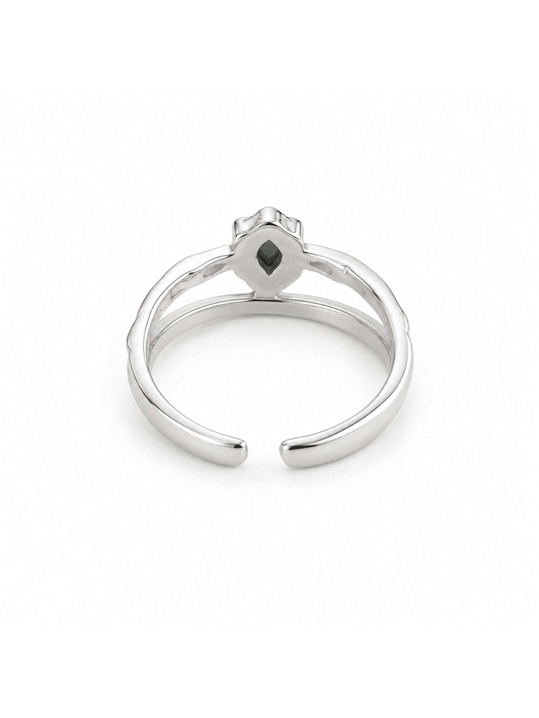 Twisted Zircon Silver Ring-3