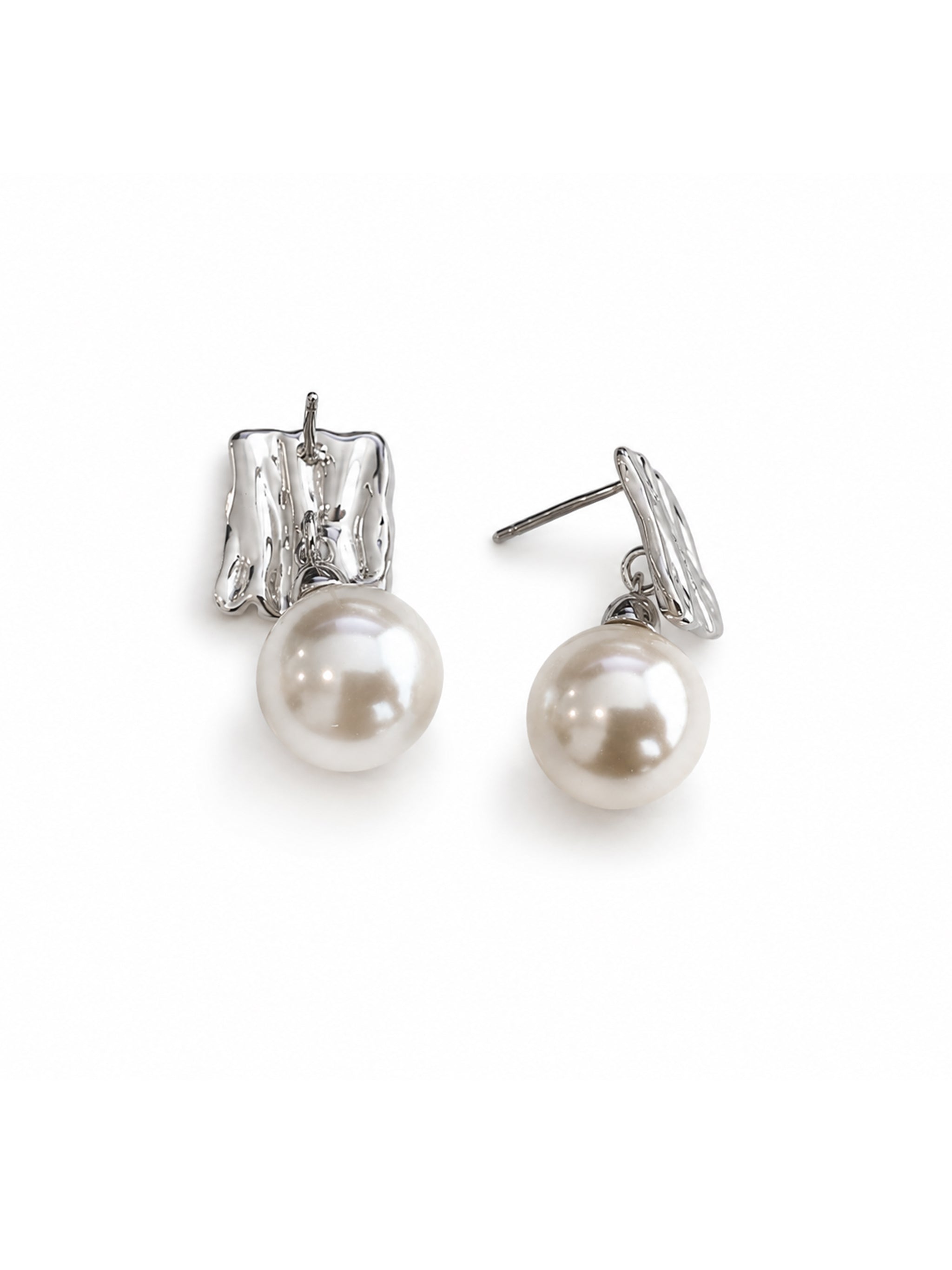 Textured Sheet Pearl Silver Earrings-3