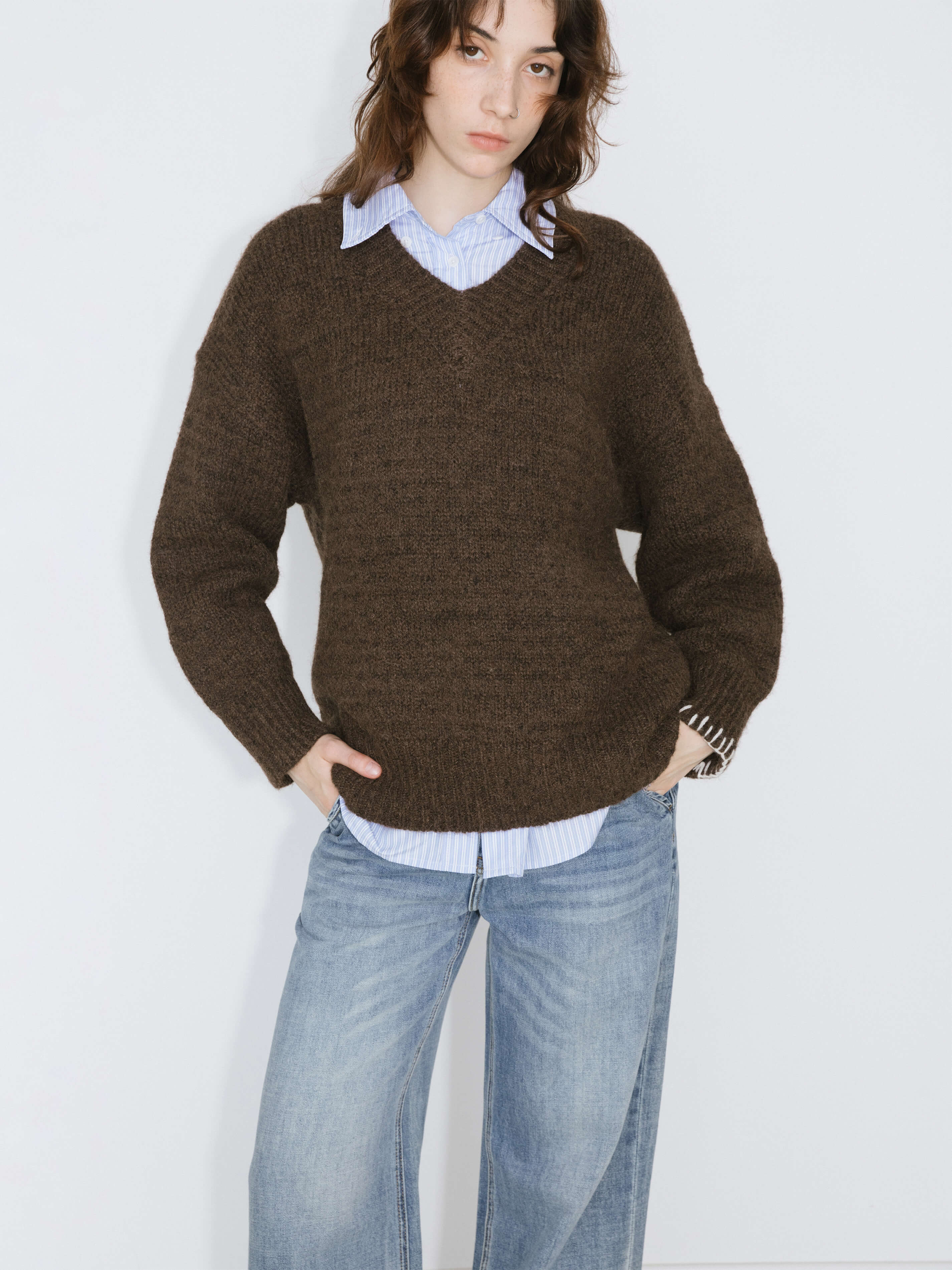 V-Neck Alpaca Knitwear Jumper-3