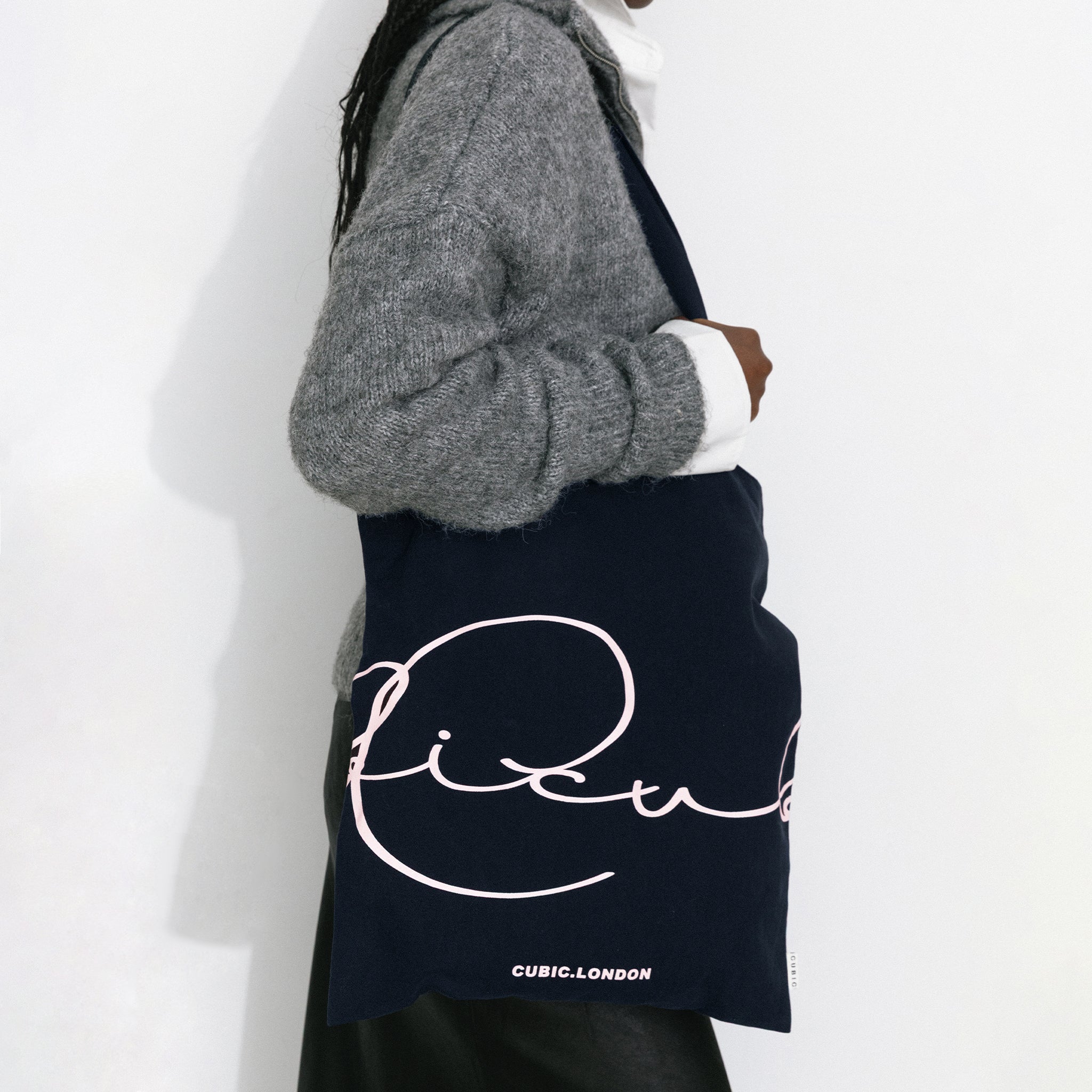 #CUBIC Lightweight Shoulder Bag-3