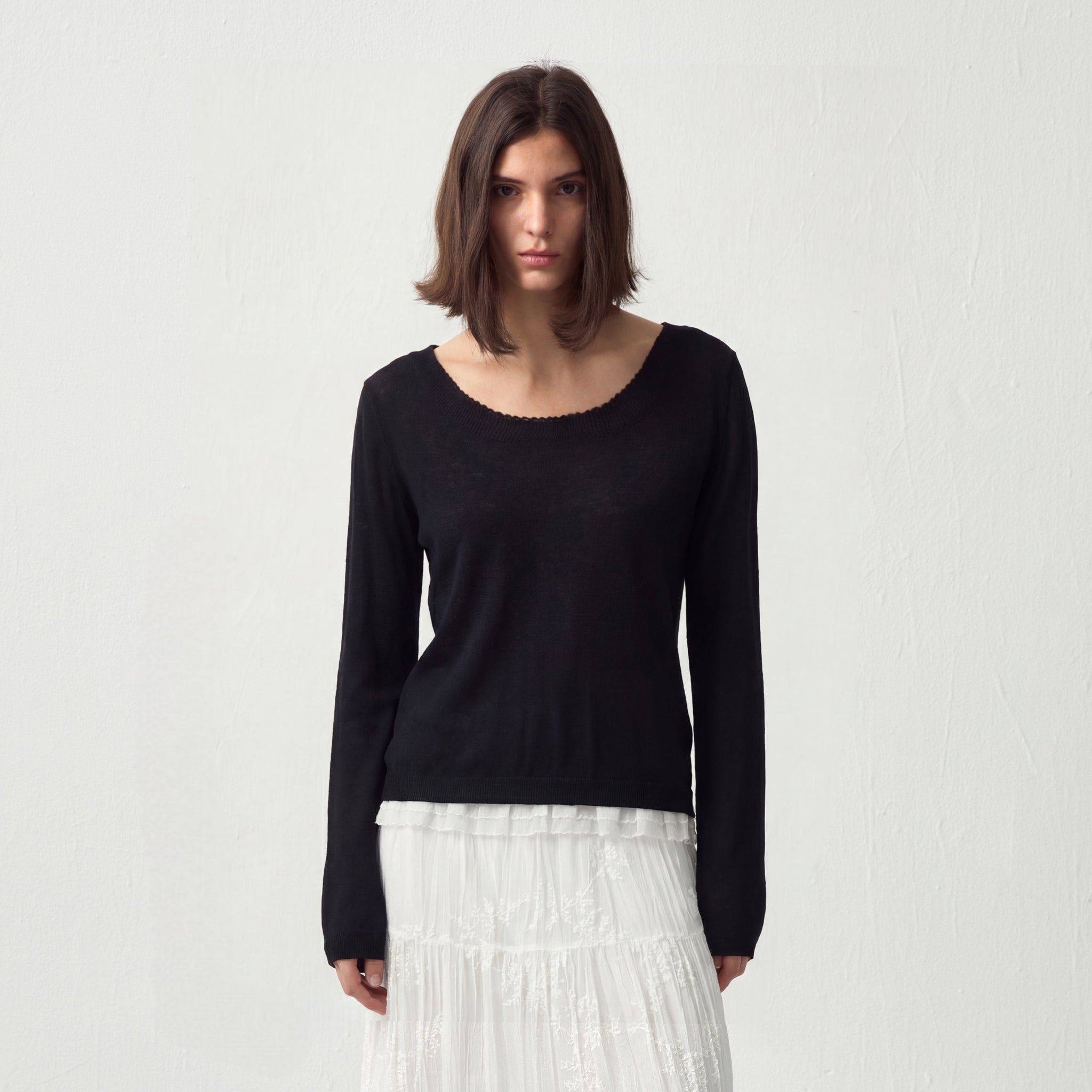 CUBIC Lace Trim Cropped Knit Top-3