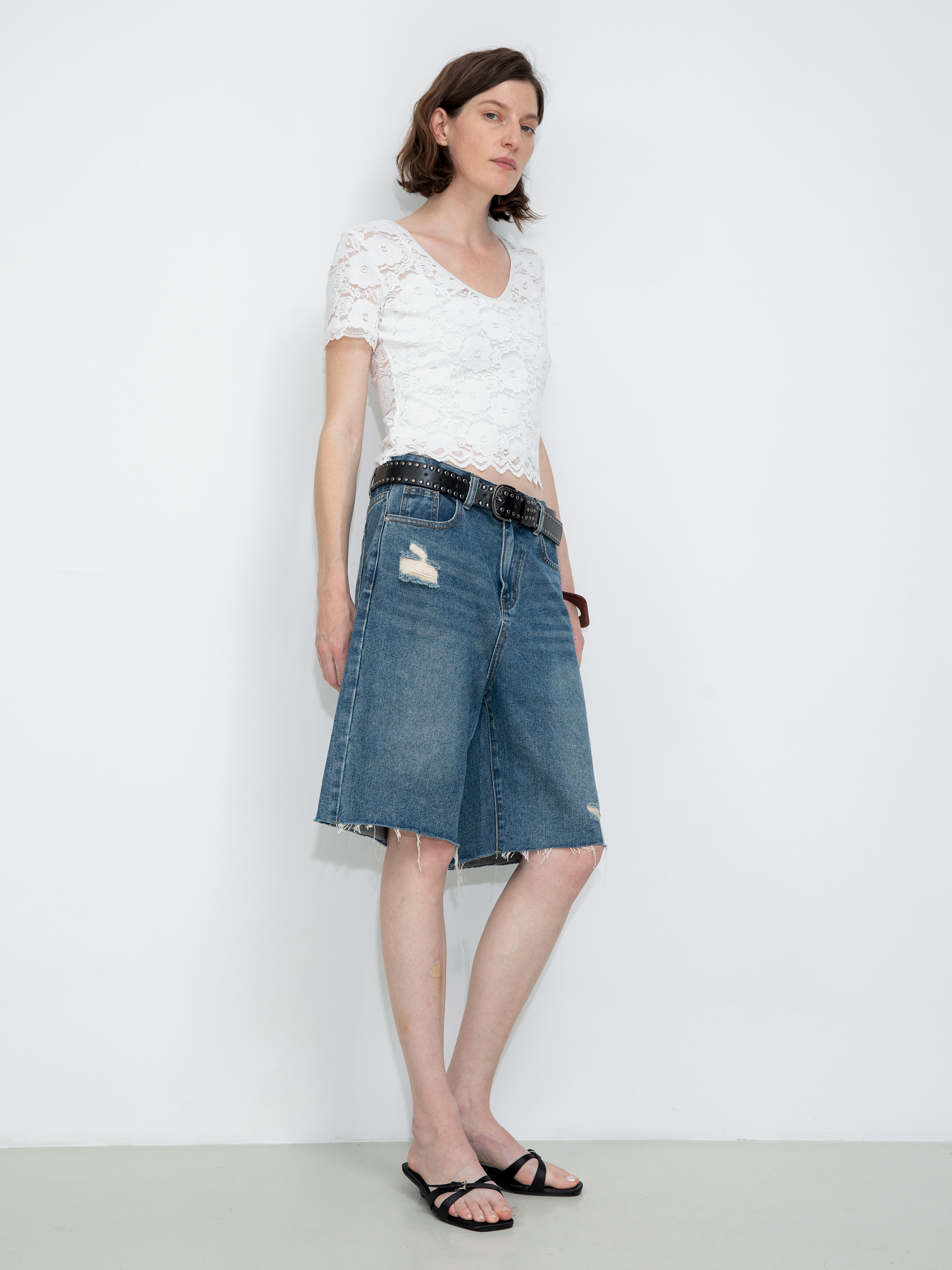 V-Neck Lace Short-Sleeve T-Shirt-4