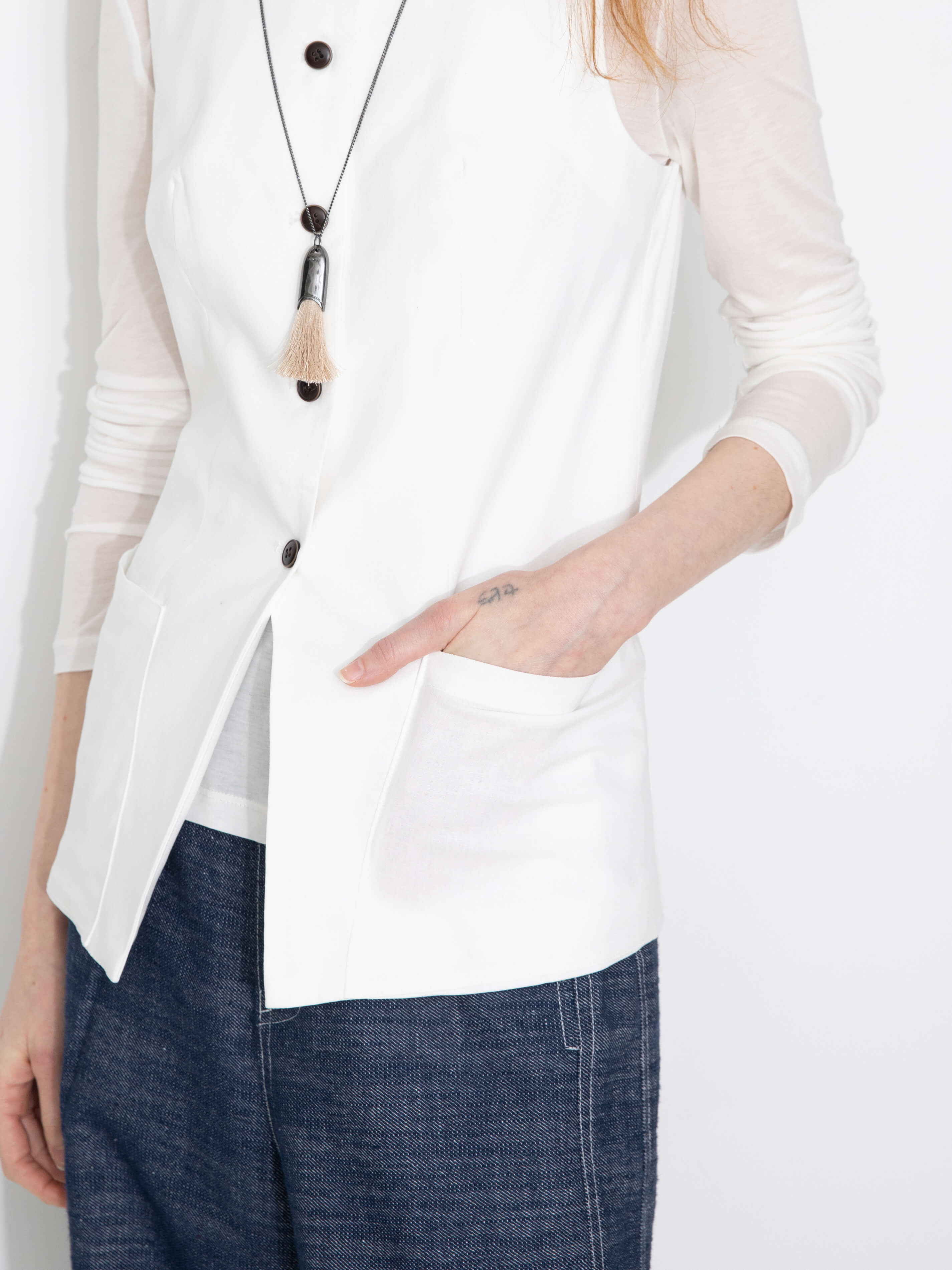 Fitted Buttoned Round Neck Vest-3
