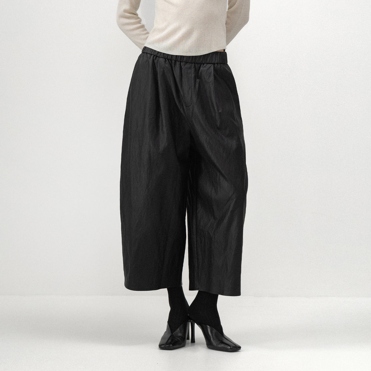 CUBIC High-Waisted Faux Leather Cropped Trousers-3