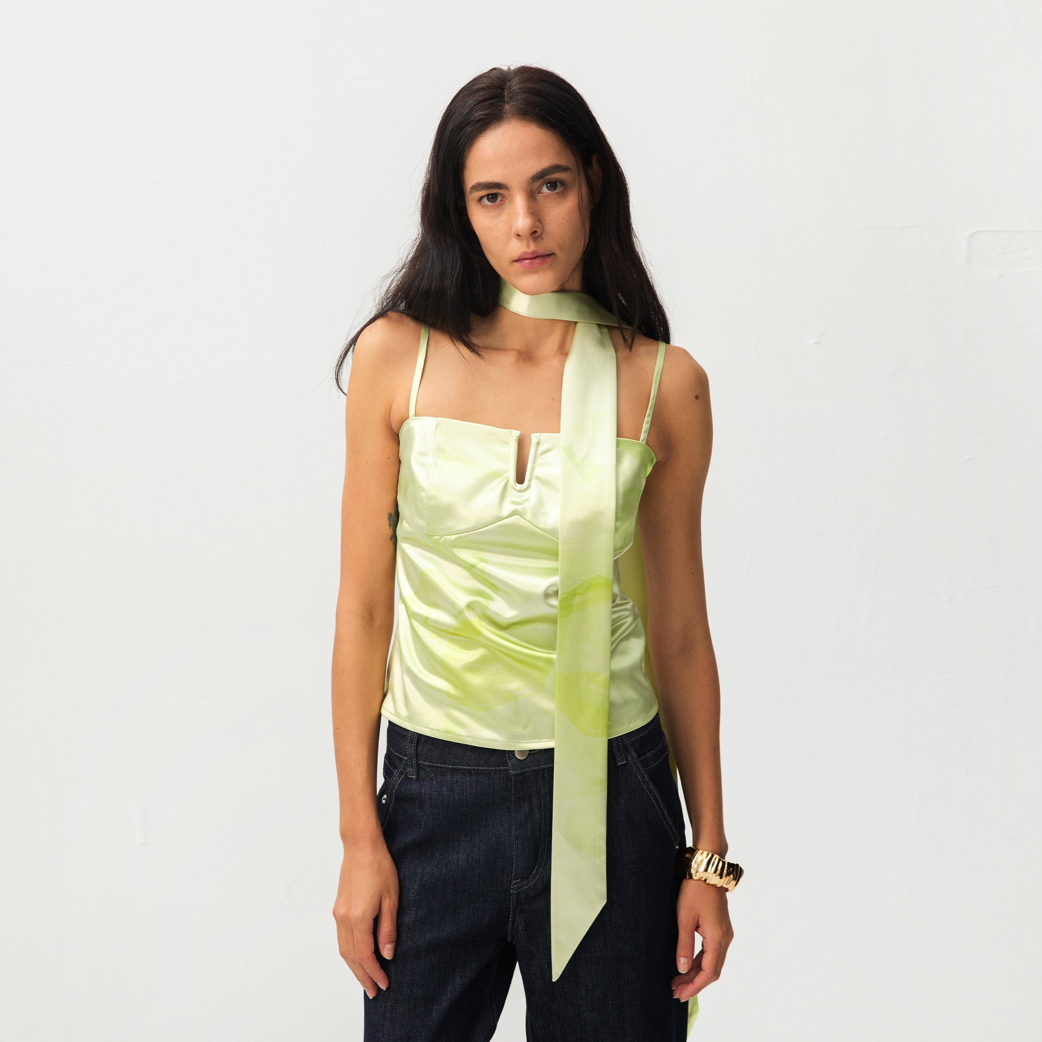 CUBIC Apple Print Satin Skinny Scarf-3
