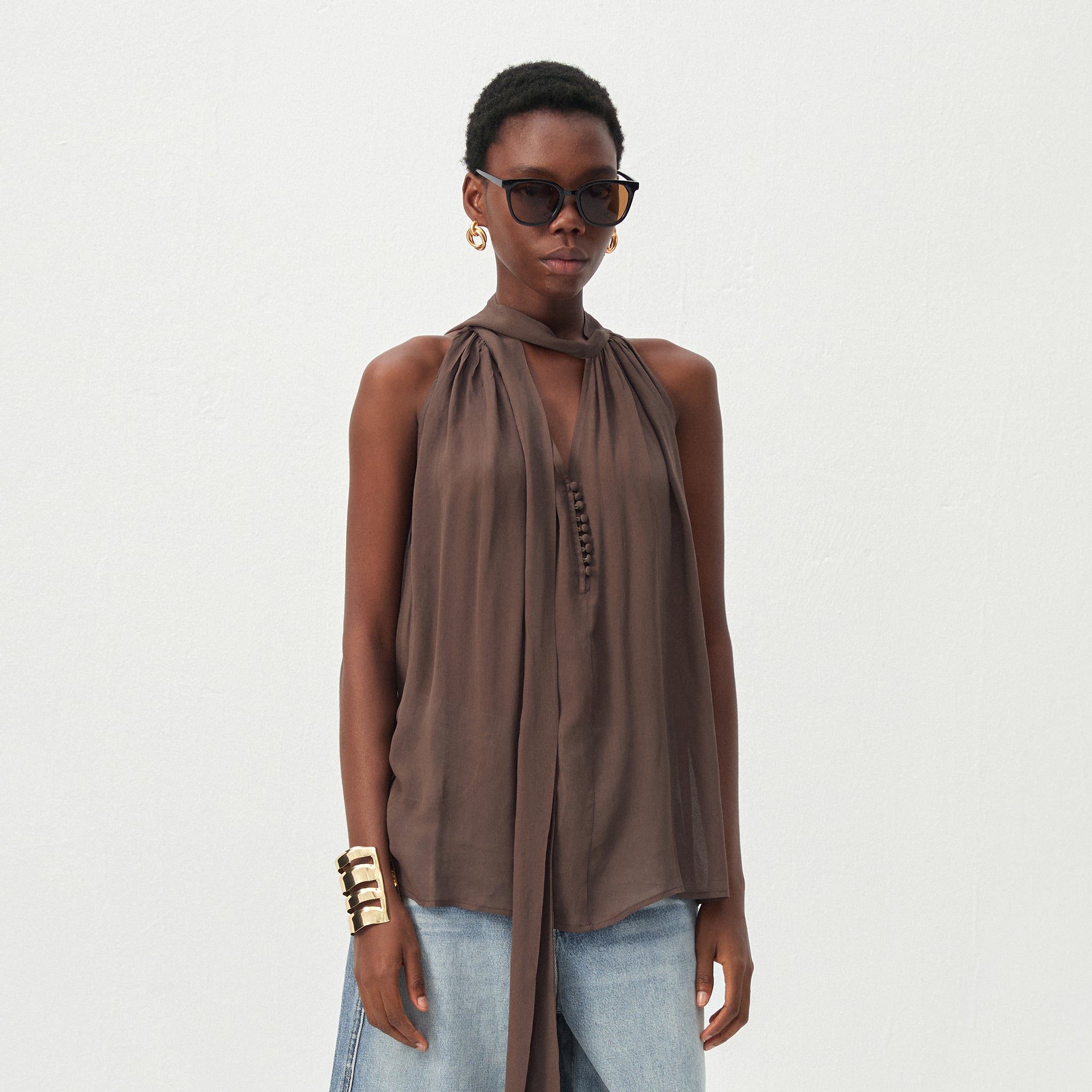 CUBIC Halter Neck Keyhole Sleeveless Blouse-4