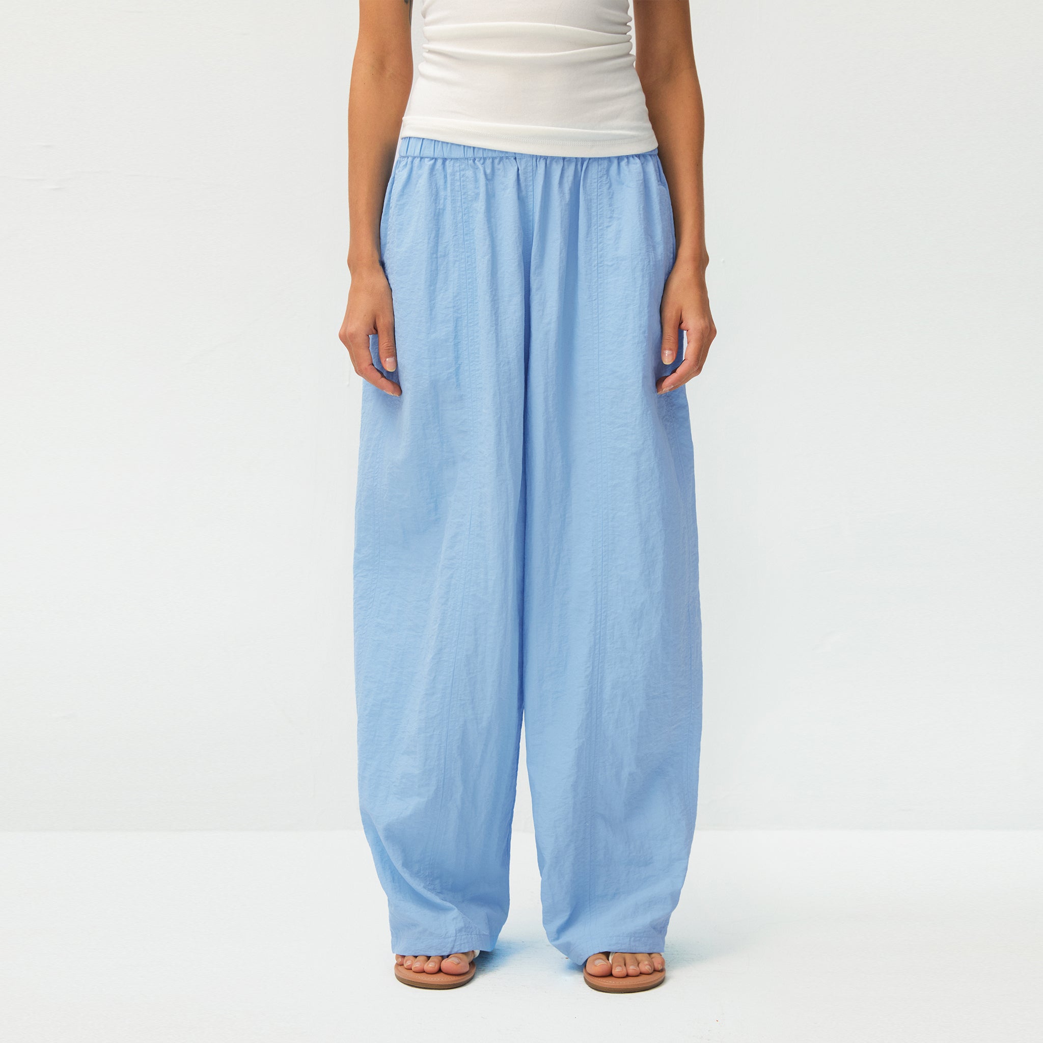 Loose-Fit Elastic Waist Tapered Trousers-3