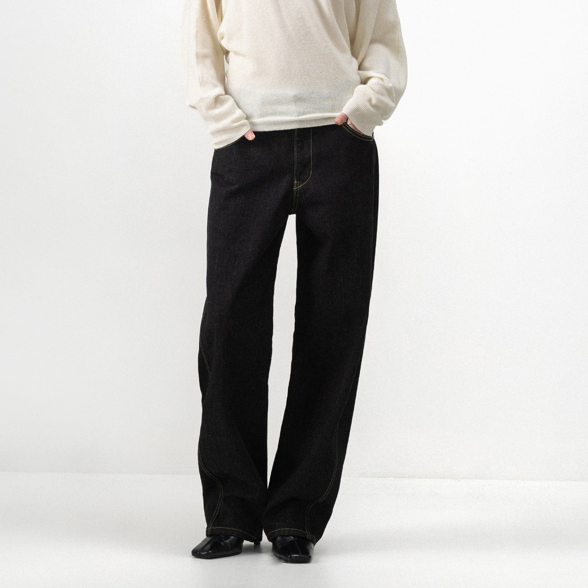 CUBIC Mid-Rise Tapered Raw Denim Jeans-3