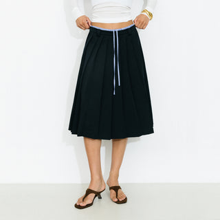 Double Waistband Contrast Pleated Skirt