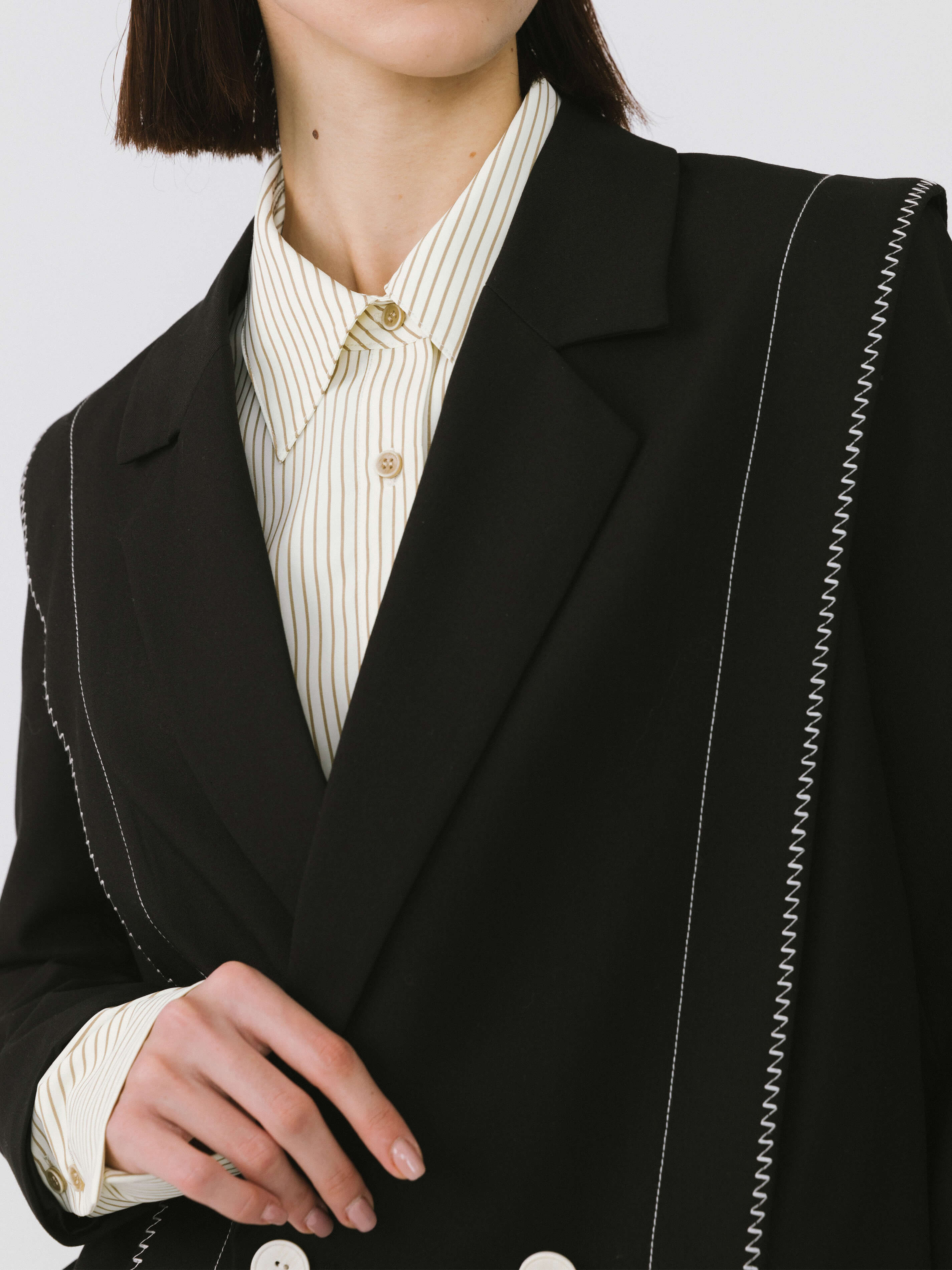 Double Breasted Contrast Stitch Short Blazer-3