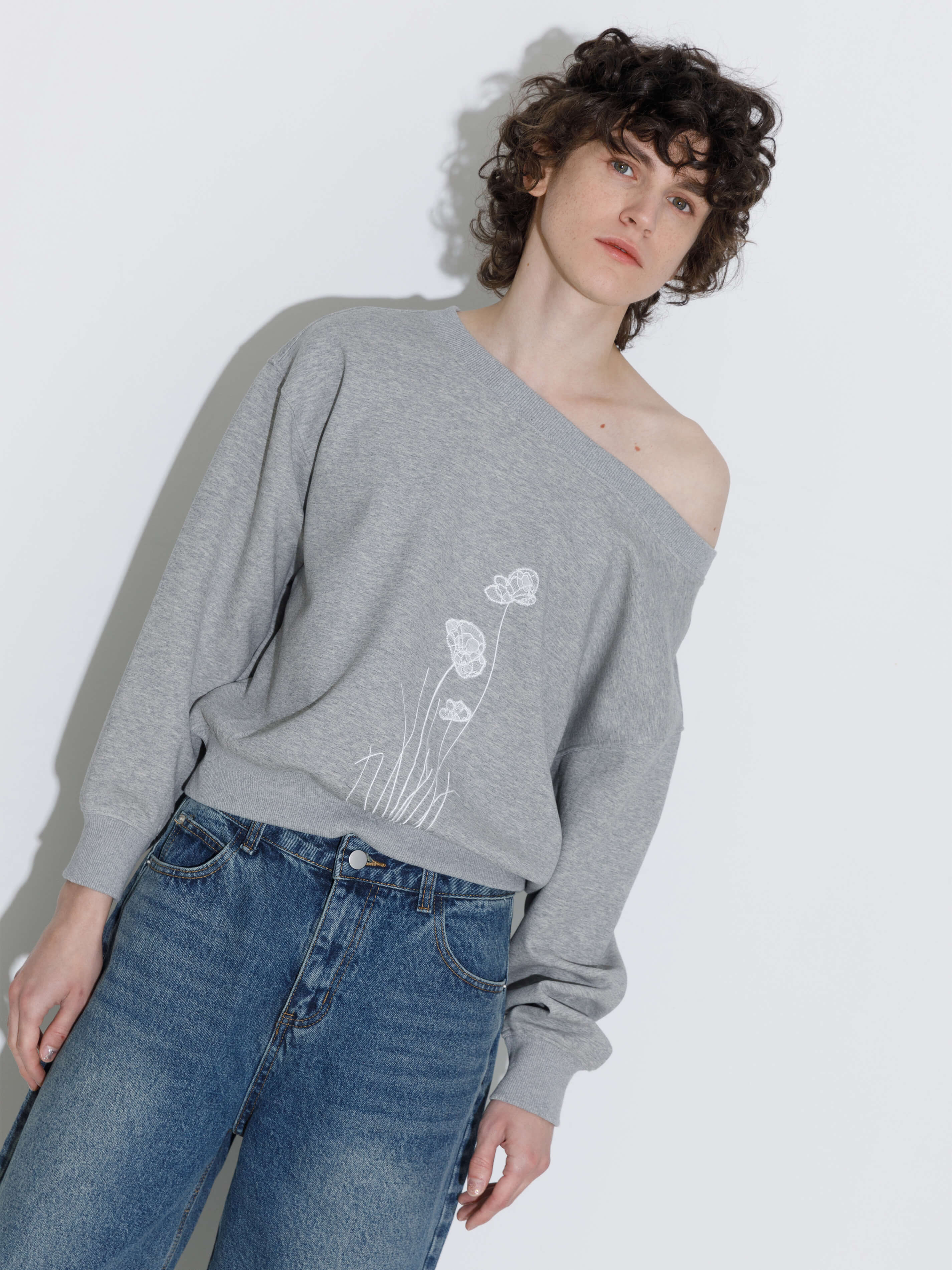 Lace Print Oversized Sweatshirt with Wide Neckline-13