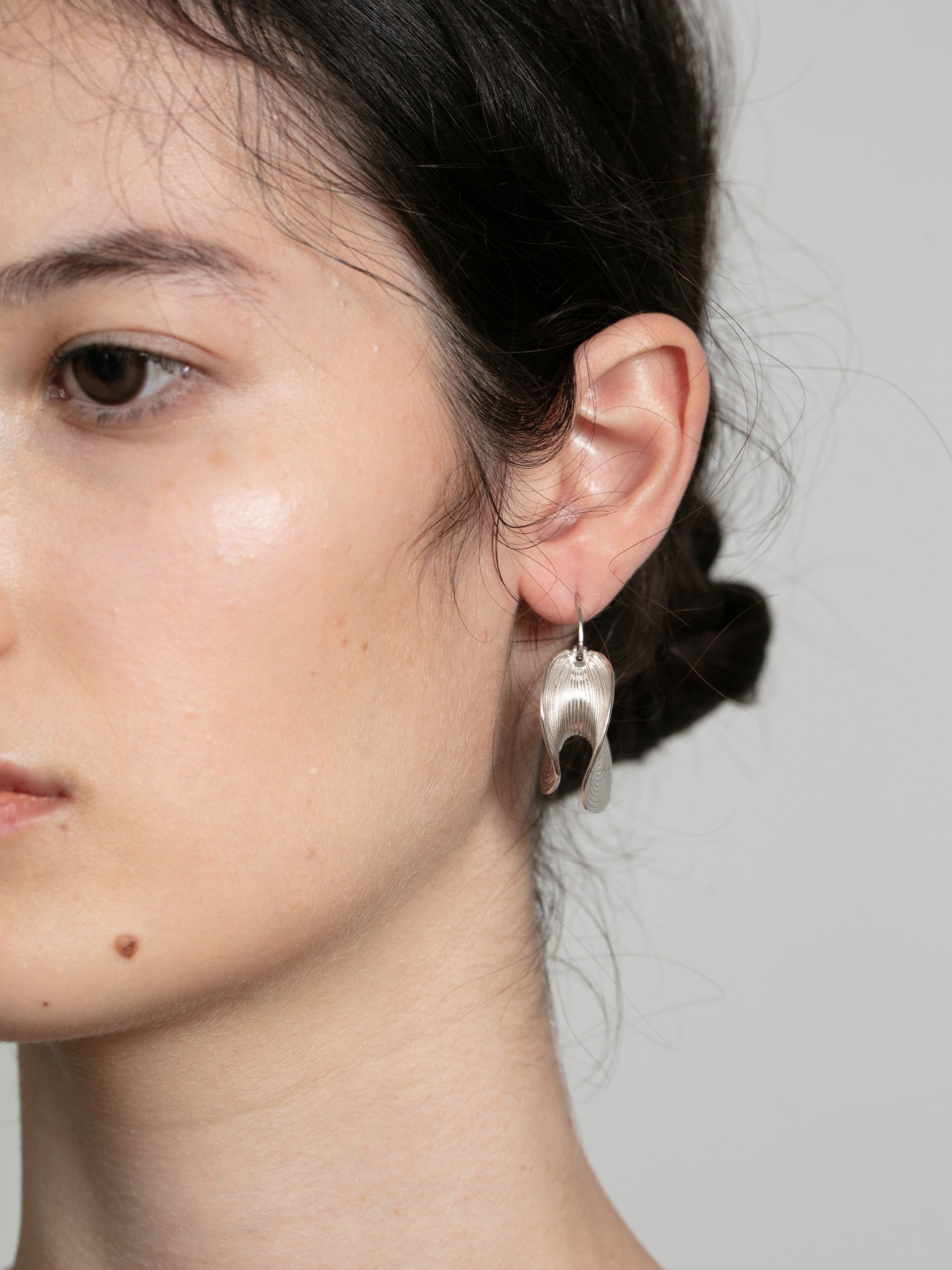 Layered Ripple Hoop Earrings-4