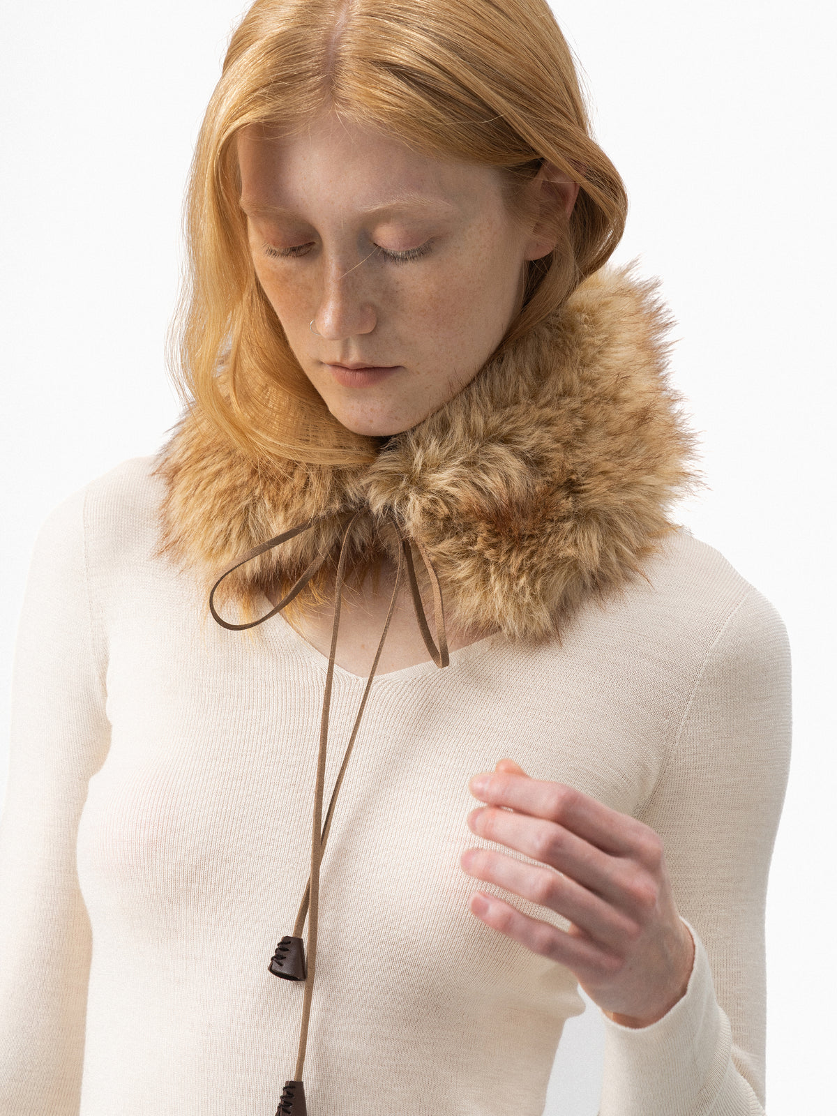 CUBIC Adjustable Faux-Fur Collar-4