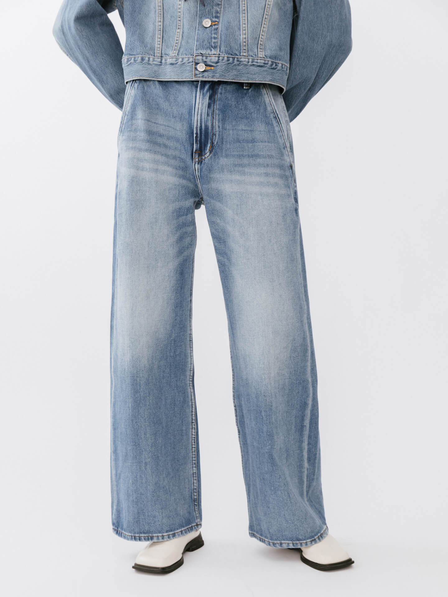 High Waisted Washed Out Boyfriend Jeans-4
